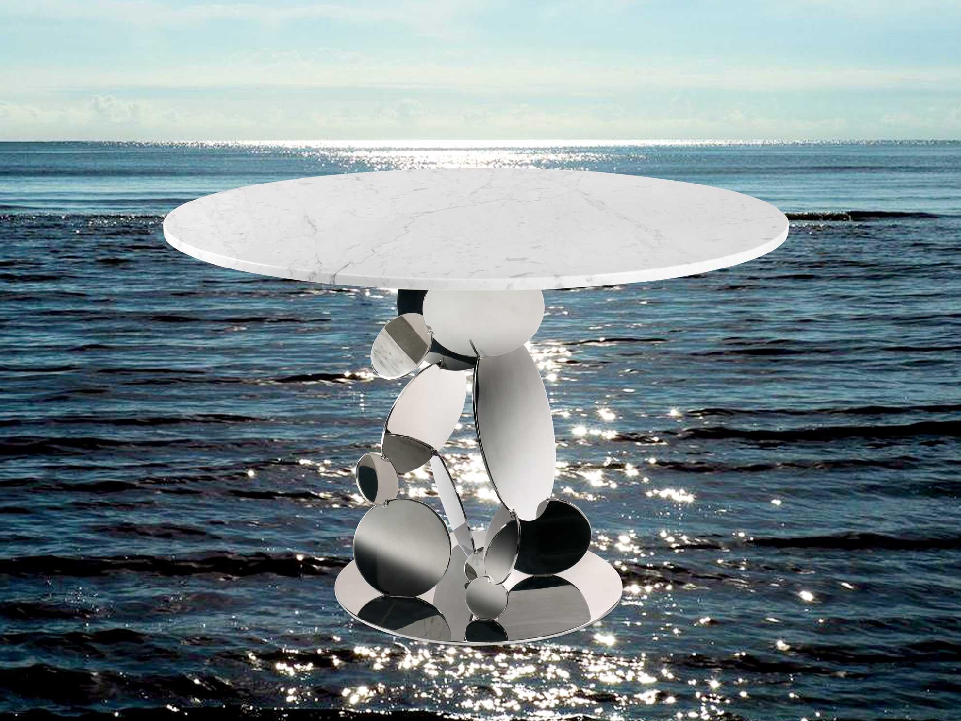 Moderne Table de salle à manger à disques chromés avec base en acier et bois de noyer, fabriquée en Italie en vente