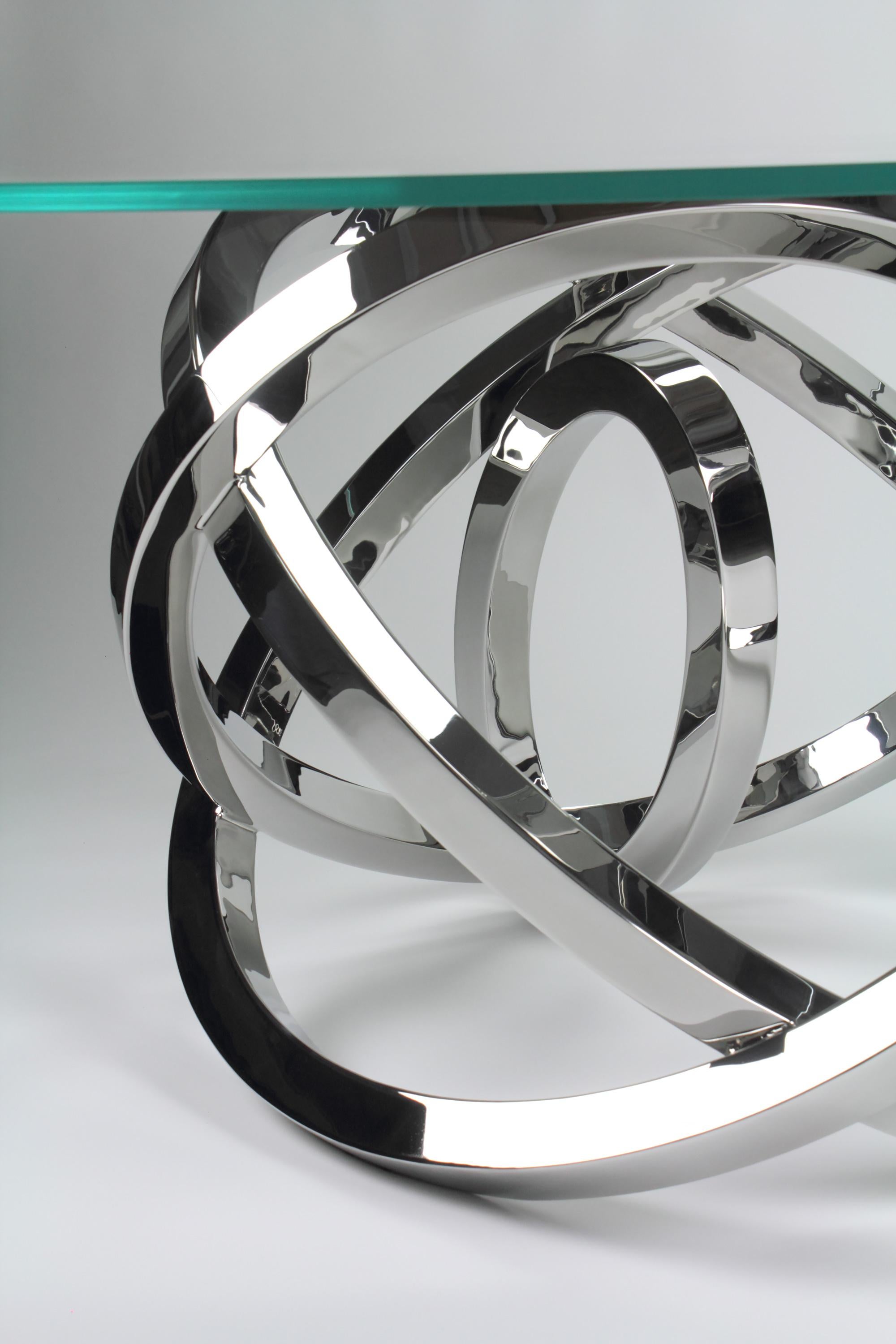 XXIe siècle et contemporain Table de salle à manger circulaire Miroir en acier, verre et cristal, design de collection fait à la main en vente