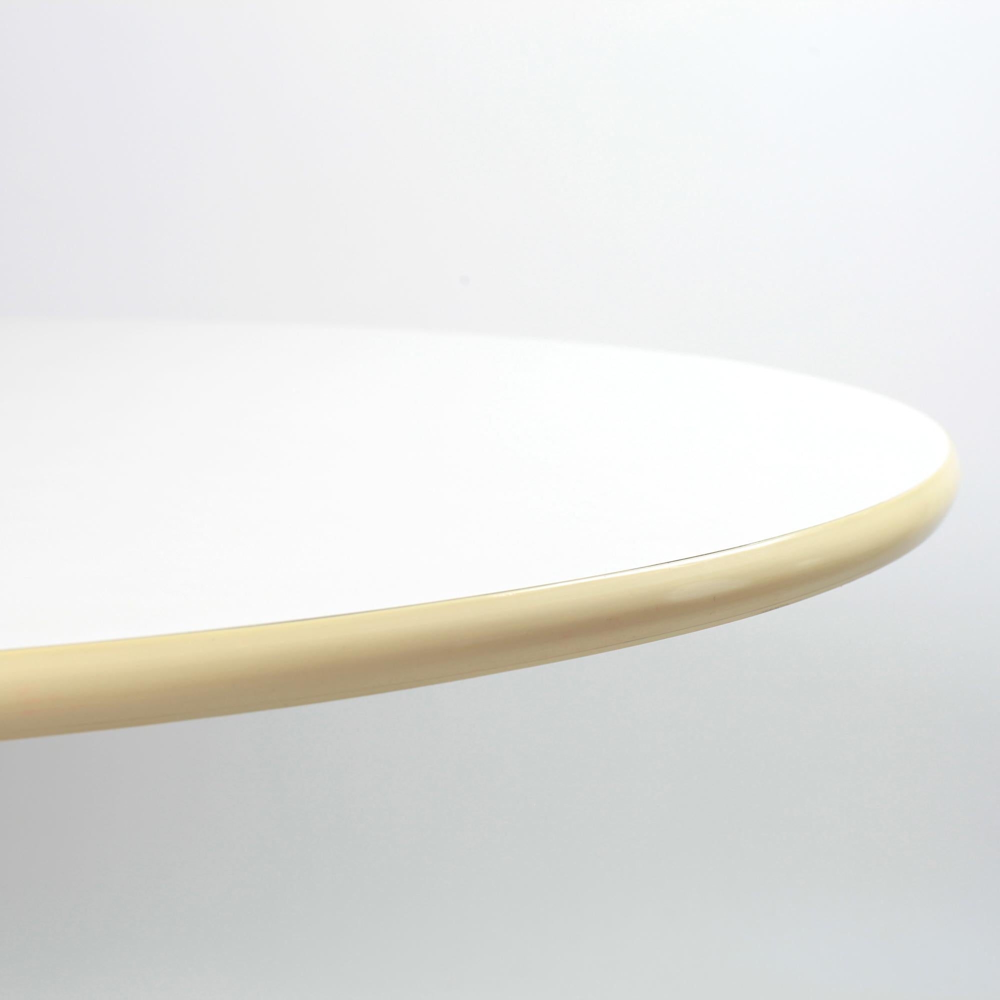 Table de salle à manger Base Contract par Charles and Ray Eames pour Herman Miller Bon état - En vente à Saint  Ouen, FR