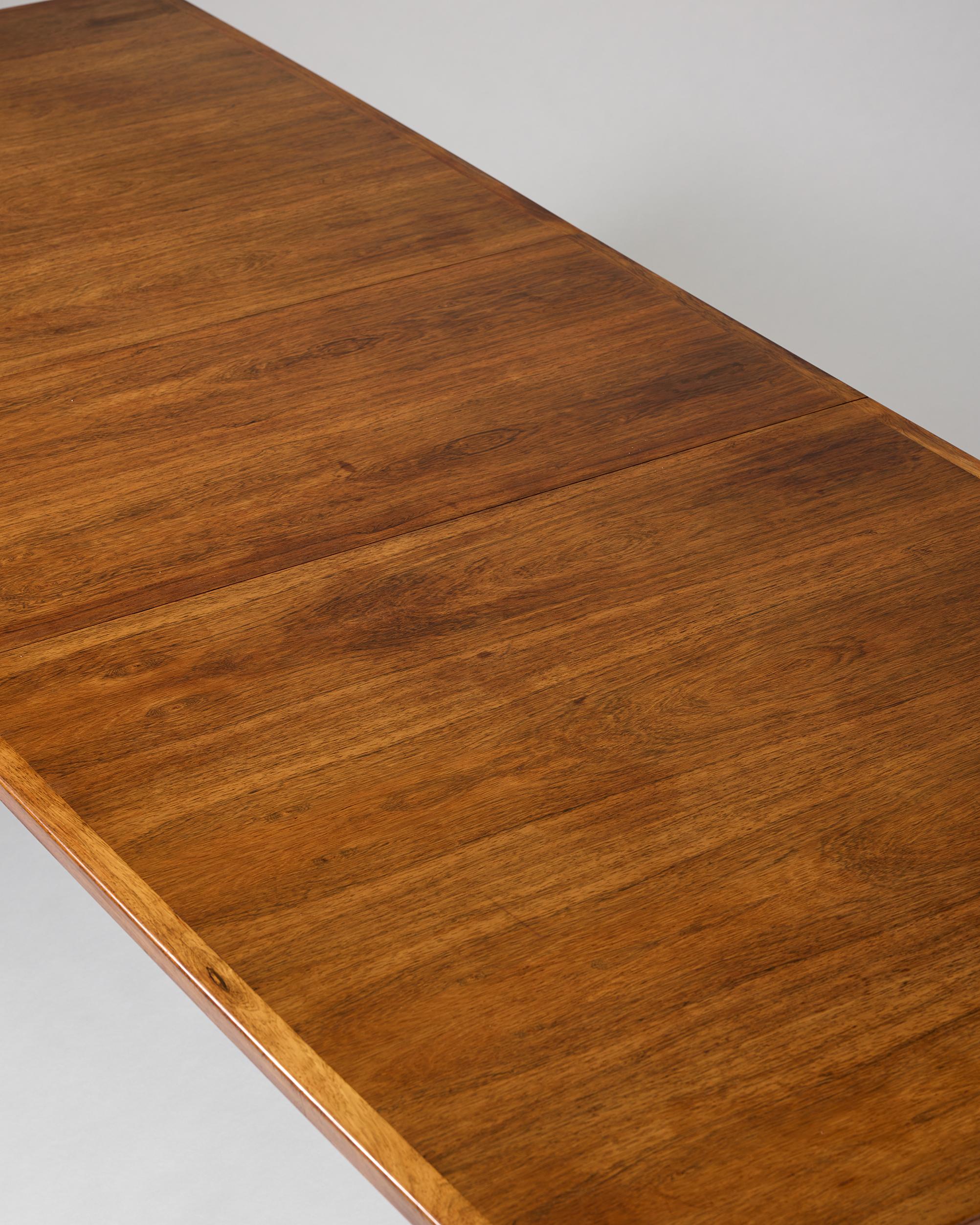 Dining table designed by Arne Vodder for Sibast Denmark, 1960s. 1
