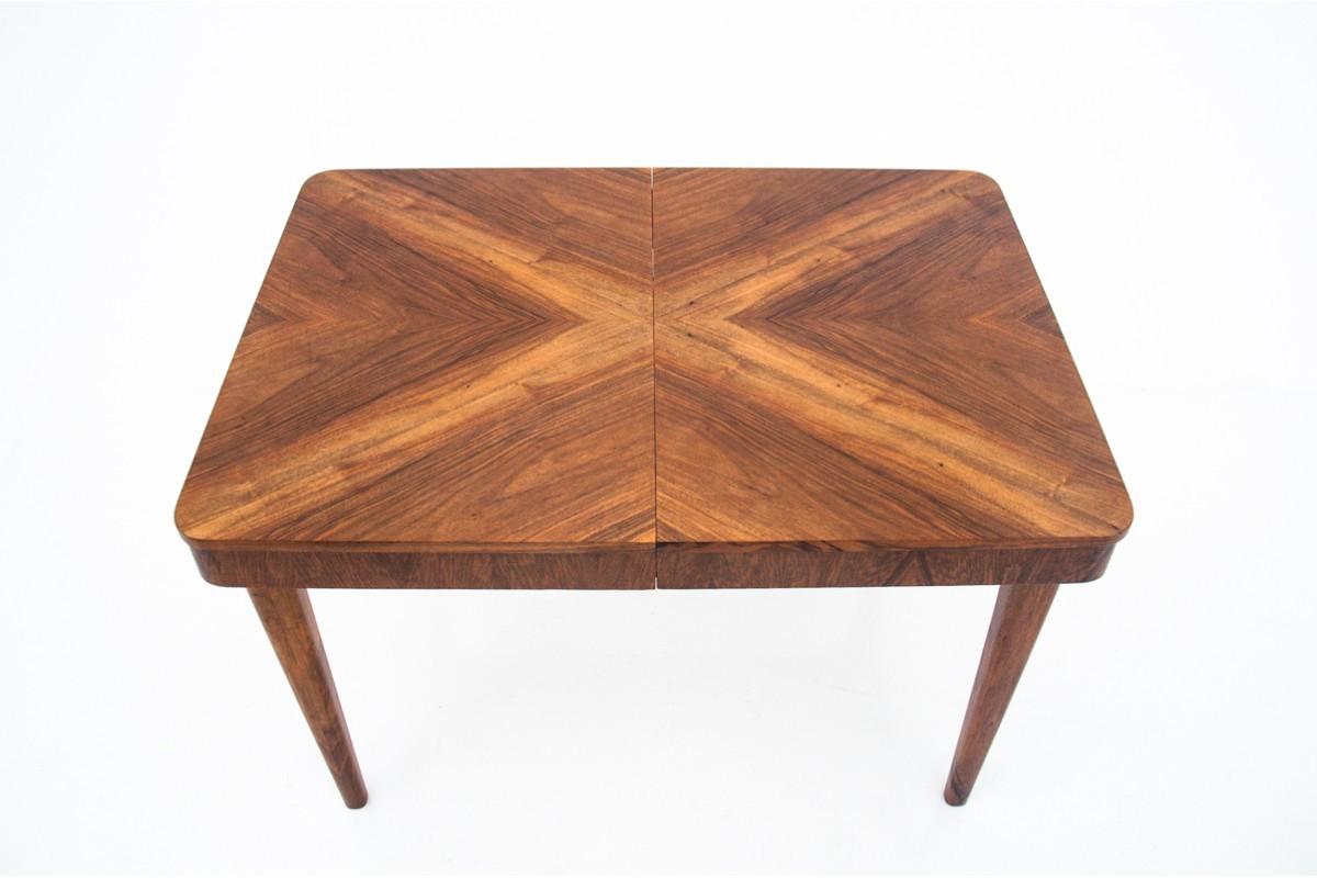Dining table designed by J. Halabala, Czechoslovakia, 1930s. After renovation. In Good Condition For Sale In Chorzów, PL