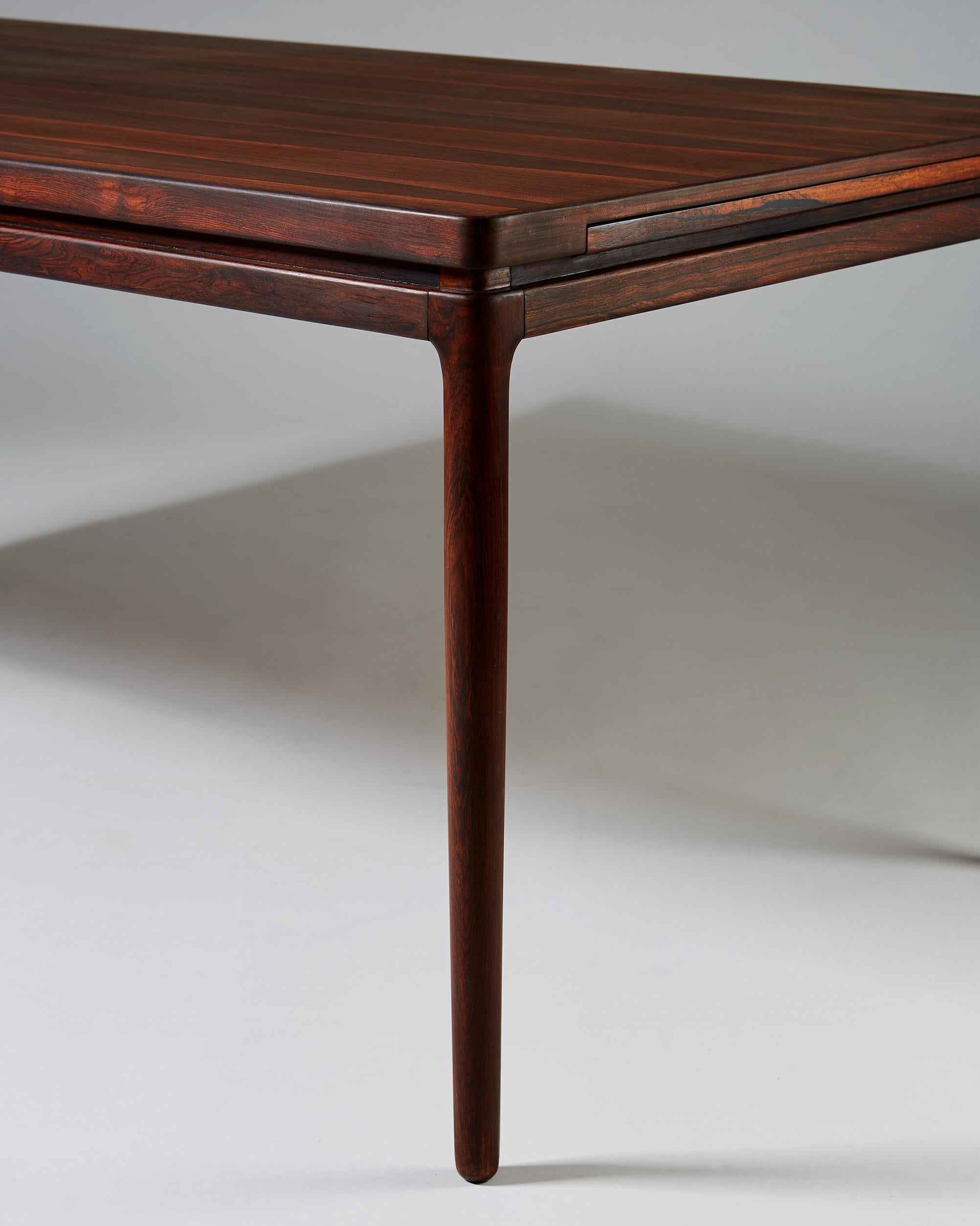 Rosewood Dining Table Designed by Johannes Andersen for Christian Linnebergs Möbelfabrik For Sale