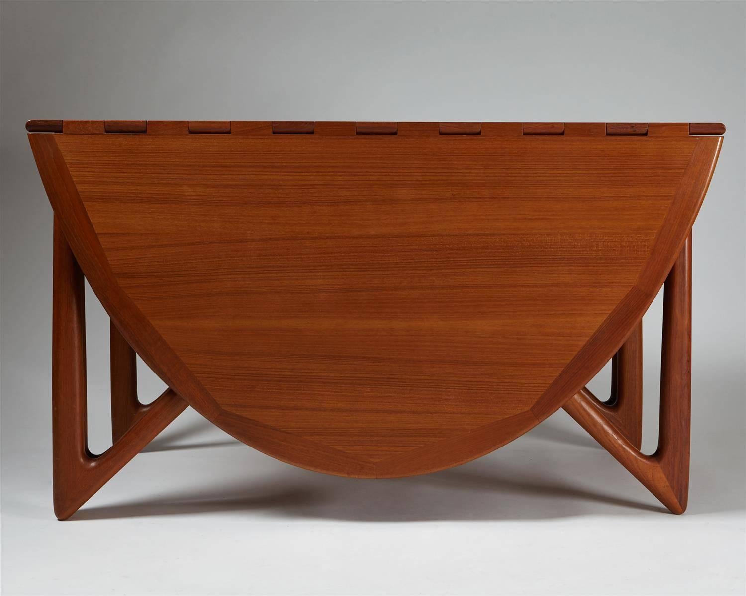 Scandinave moderne Table de salle à manger Design/One, table à abattant, Danemark, années 1960 en vente