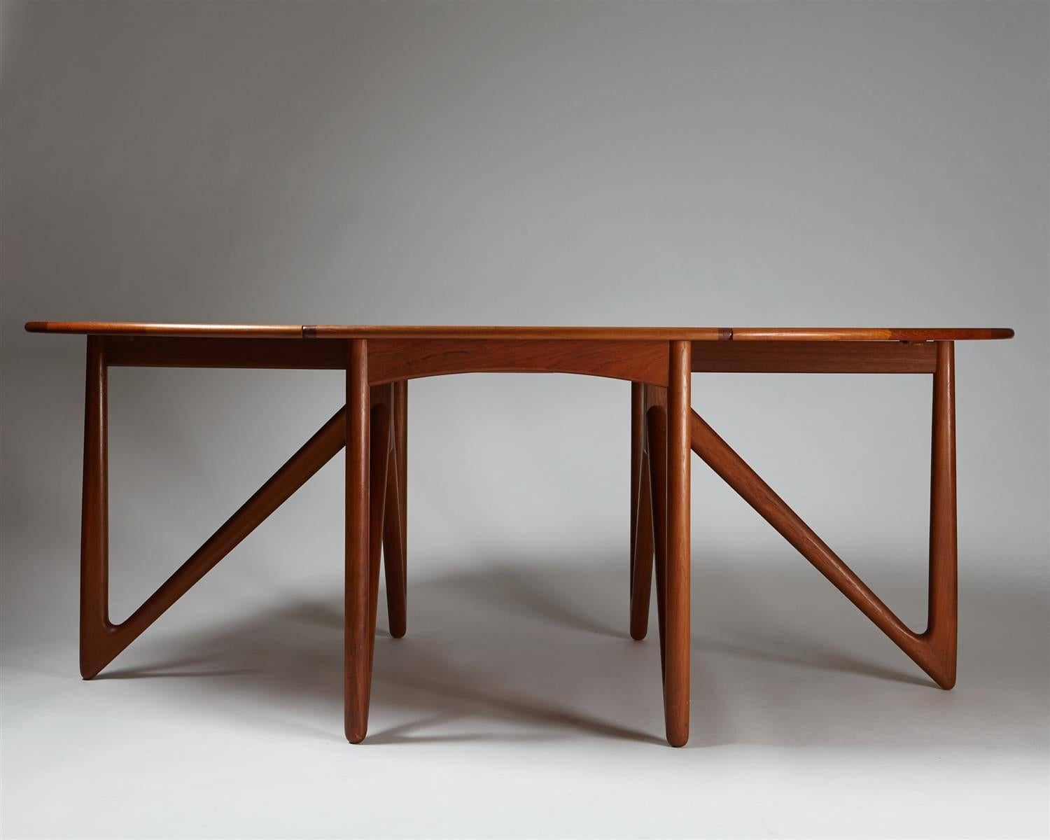 Scandinavian Modern Dining Table Designed by Niels Koefoed, Drop Leaf Table, Denmark, 1960's For Sale