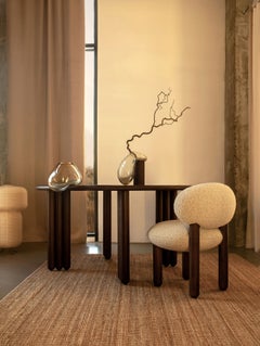 Table de salle à manger Flock Sculpturale Minimaliste en bois de frêne teinté brun D140 cm par NOOM