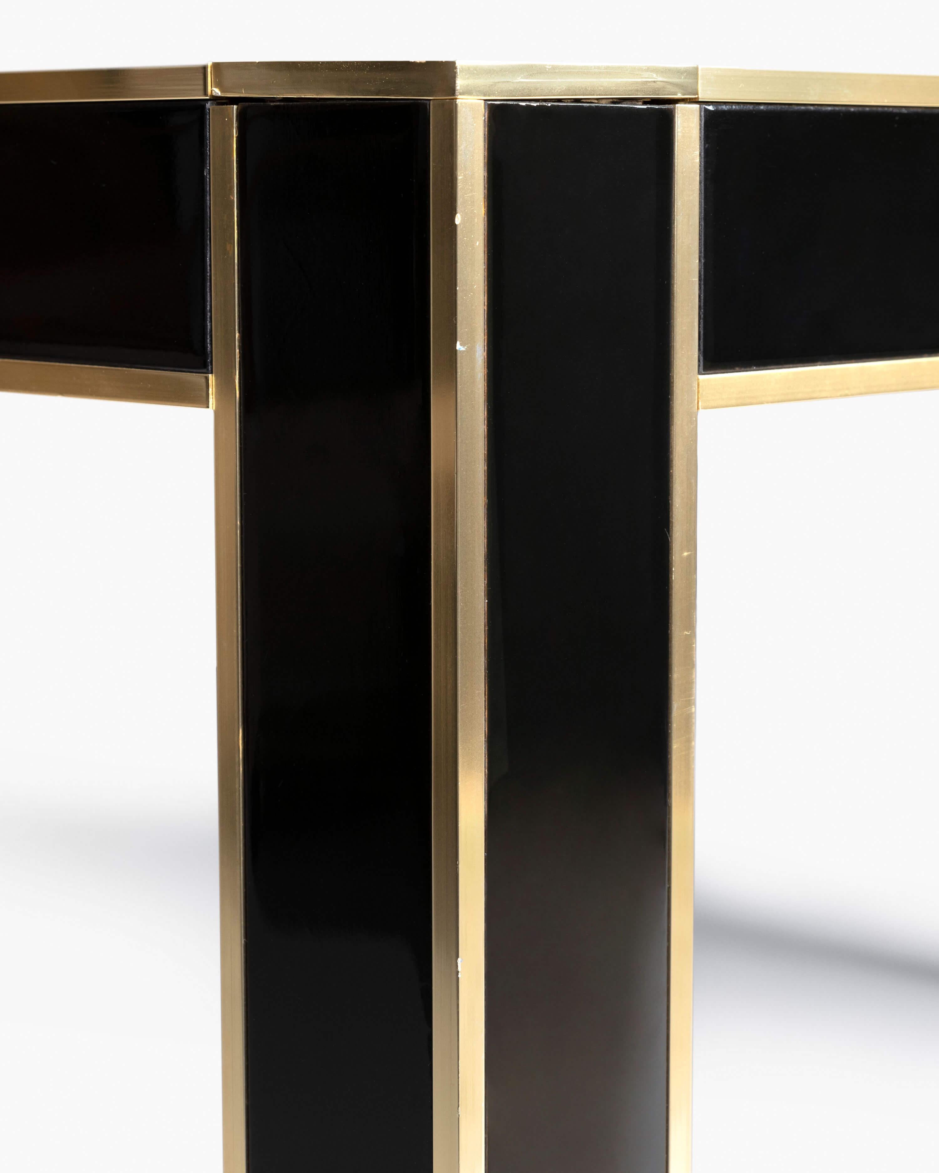 Lacquered Dining Table for Roche Bobois in Black Lacquer by Pierre Cardin, circa 1980 For Sale