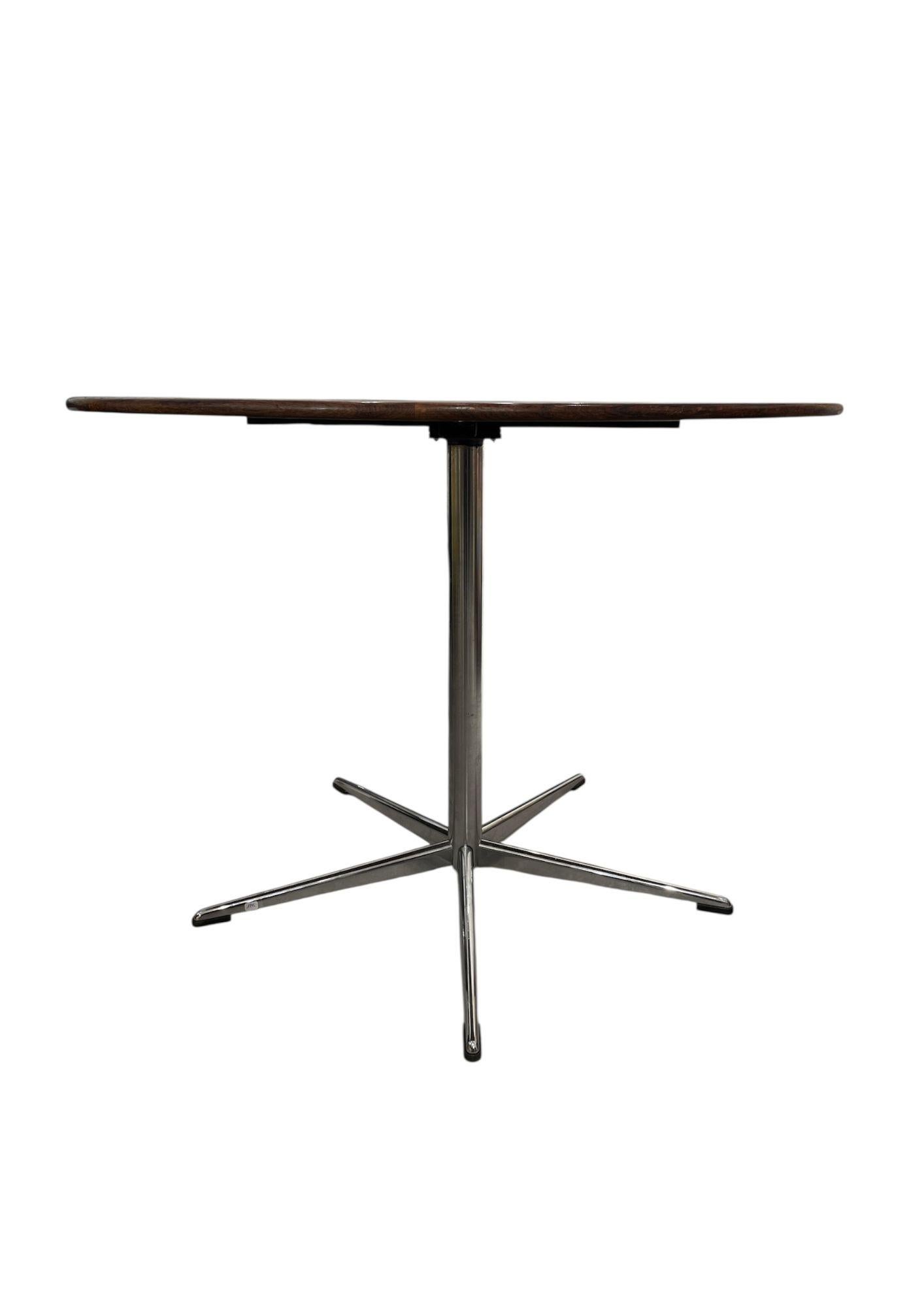 Mesa de comedor Moderno en venta