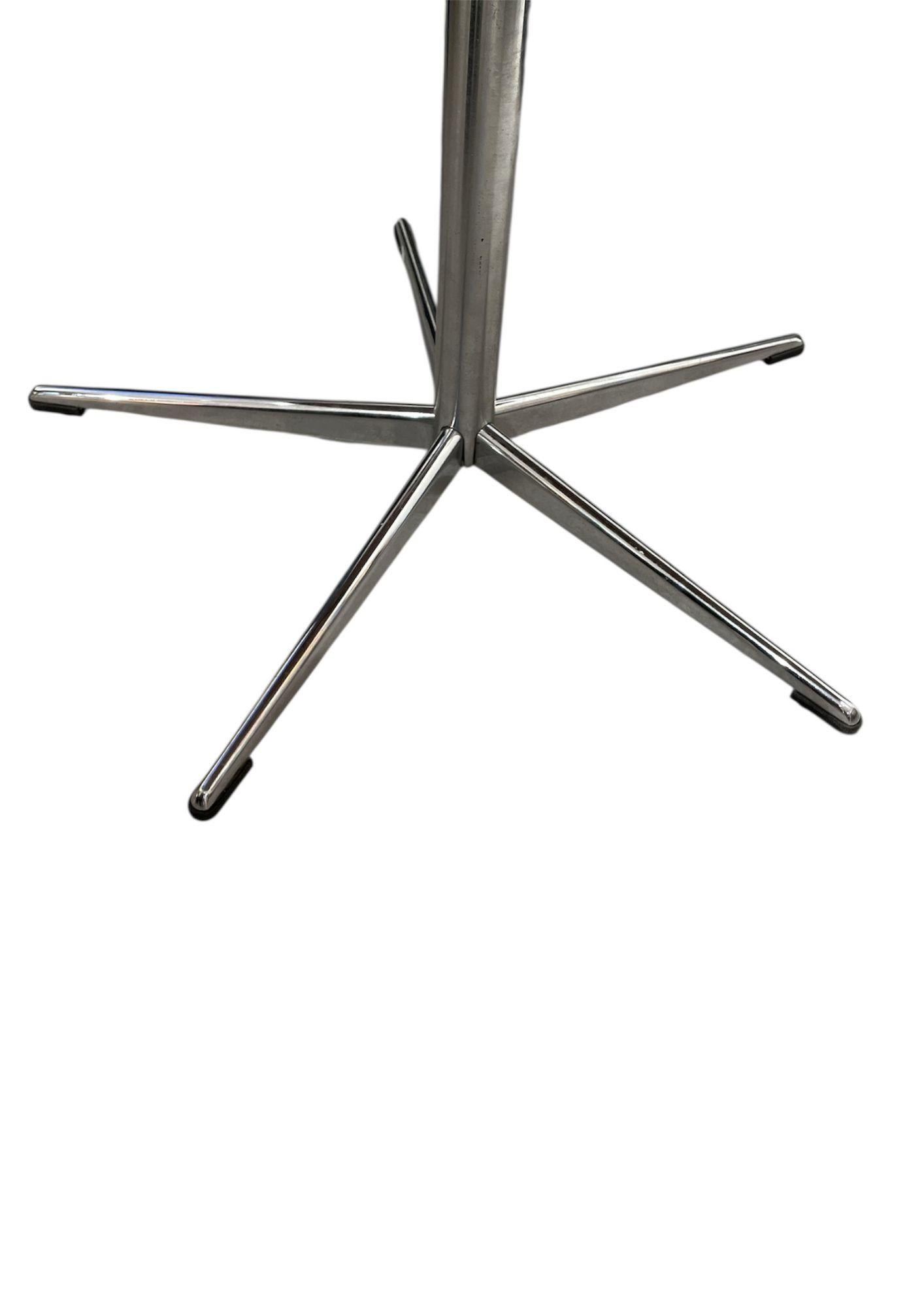 Mesa de comedor en Bueno estado para la venta en Paris, FR