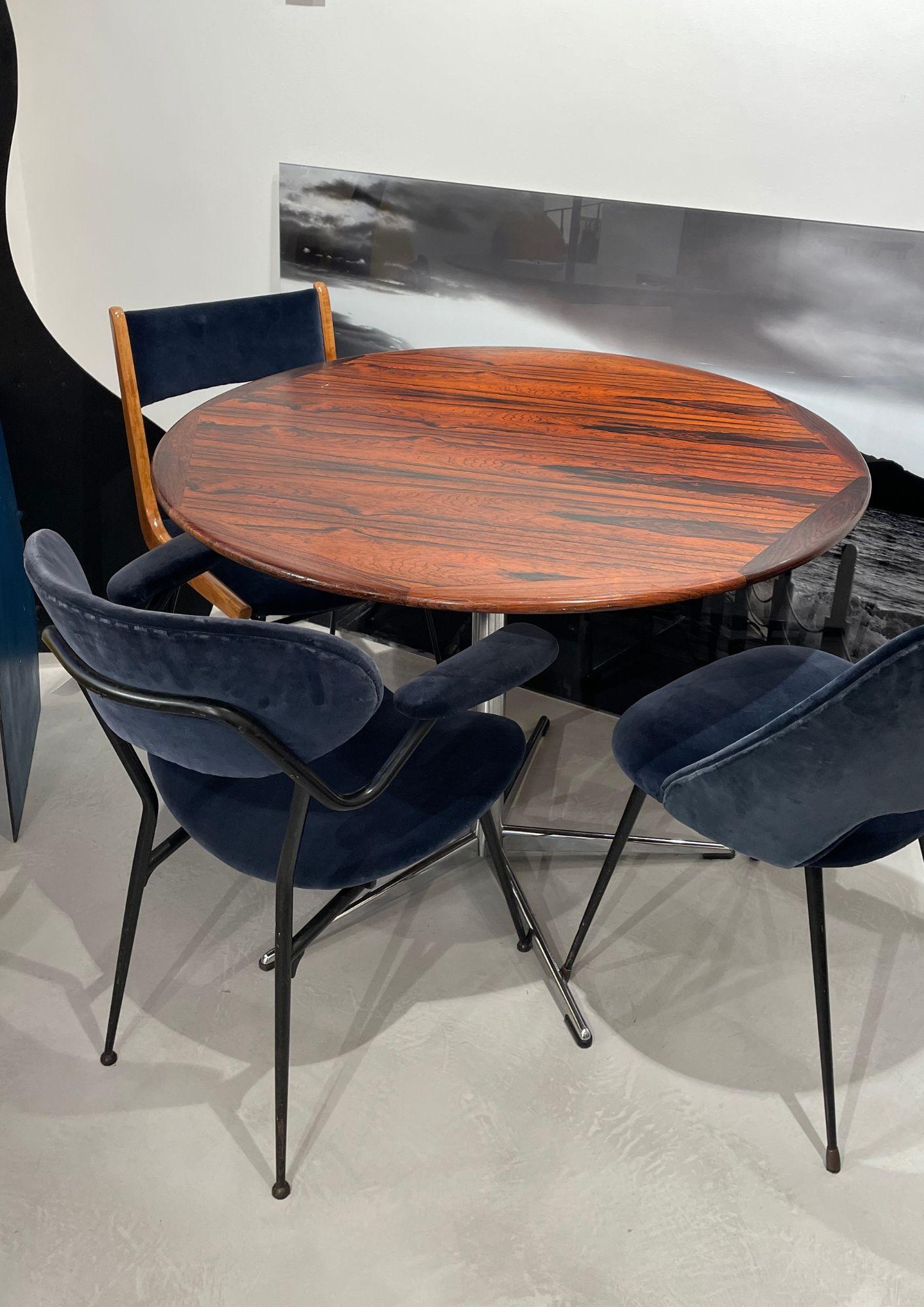 Mesa de comedor siglo XX en venta