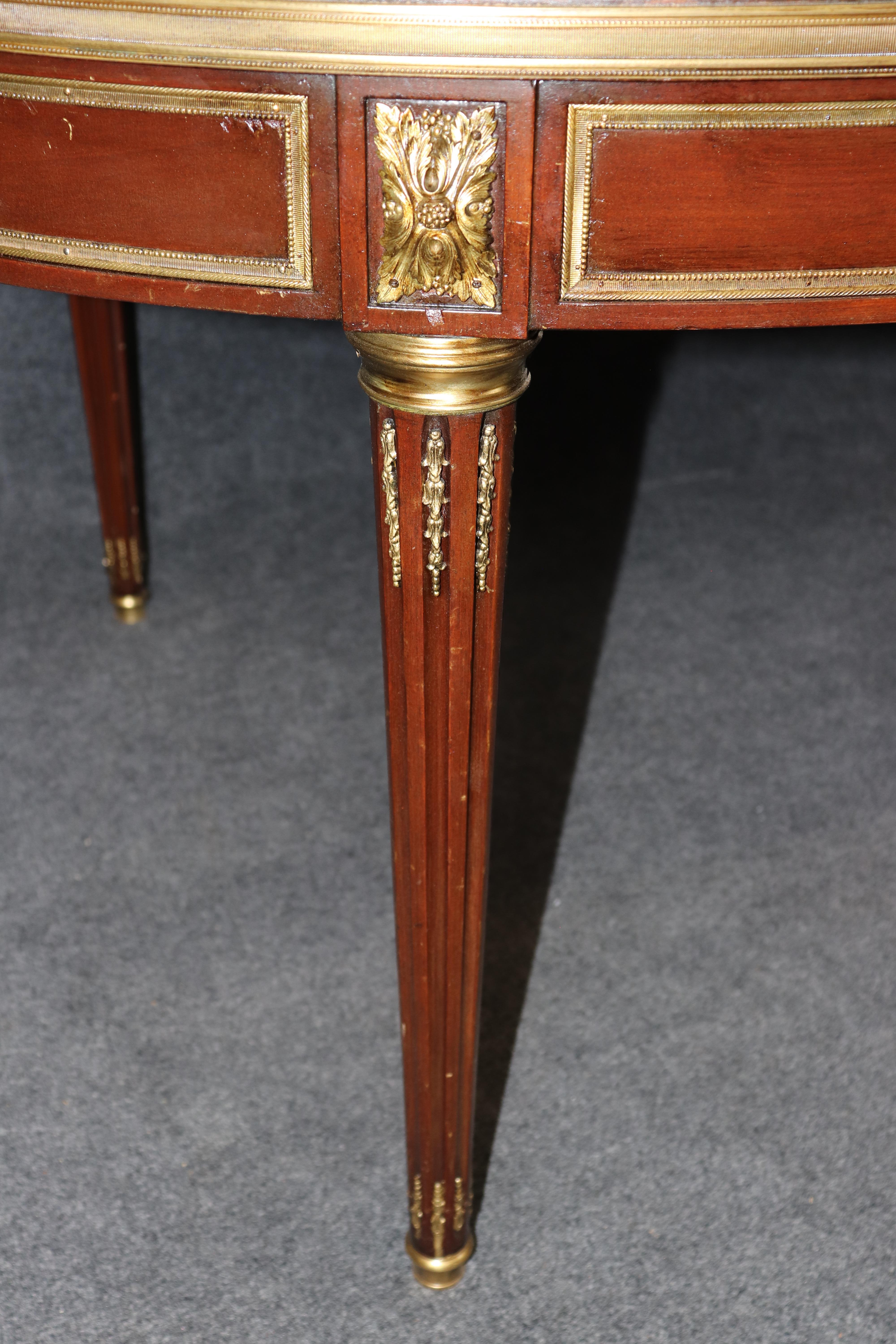 Tavolo da pranzo in vendita 1