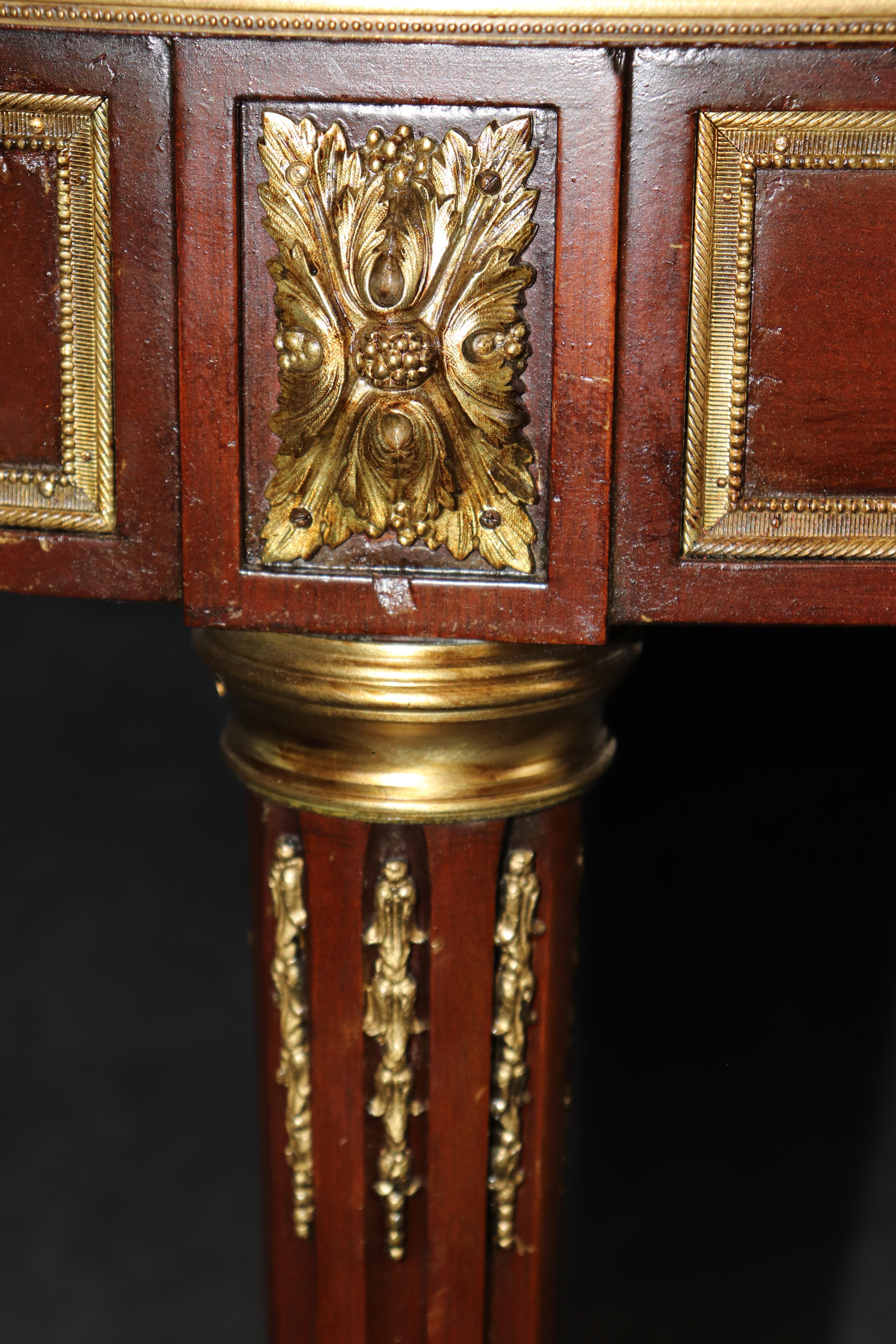 Tavolo da pranzo in vendita 2