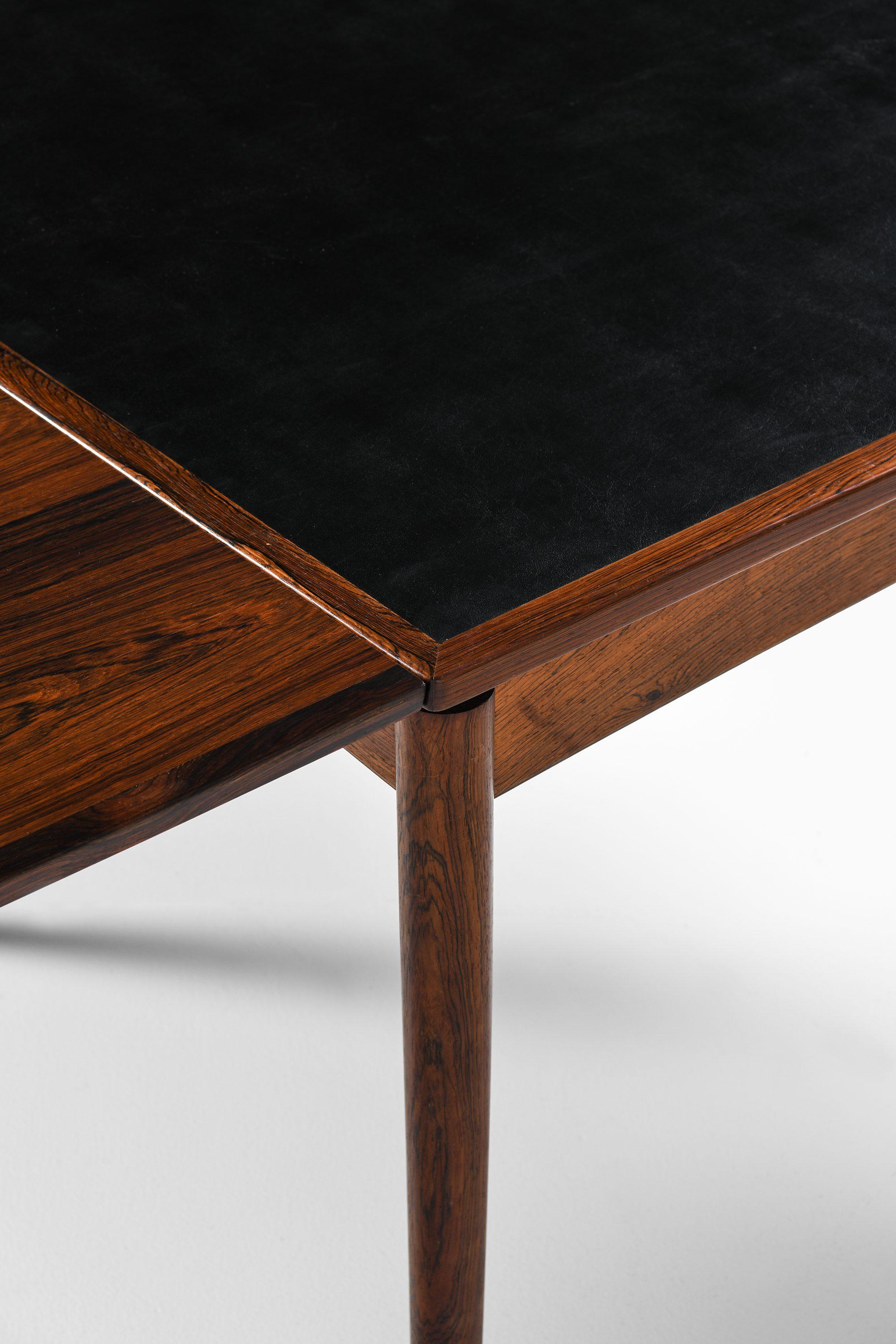 Mesa de comedor / mesa de juego en palisandro y cuero negro de Carlo Jensen, años 60 en venta 2
