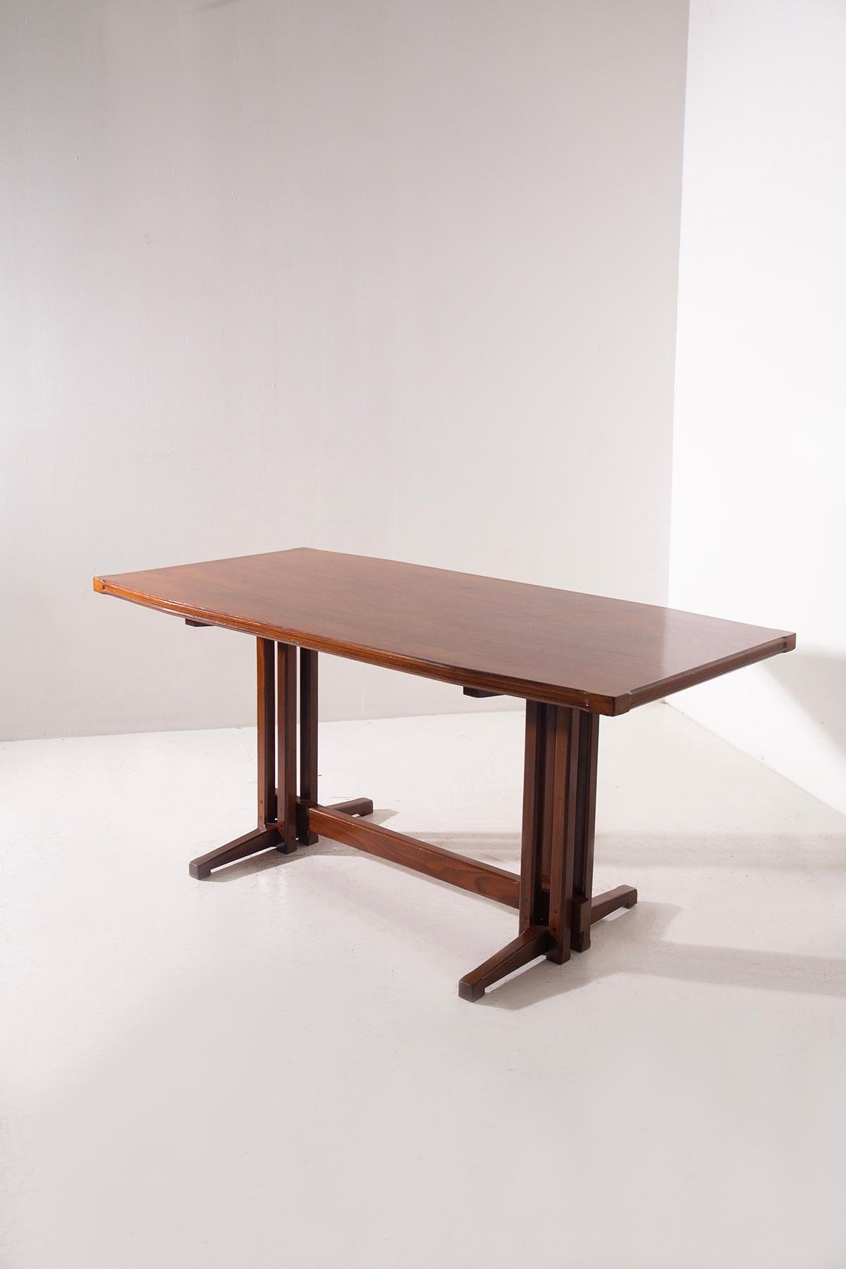 Dining table Ilmari Tapiovaara for La Permanente Mobili Cantù (Moderne der Mitte des Jahrhunderts) im Angebot