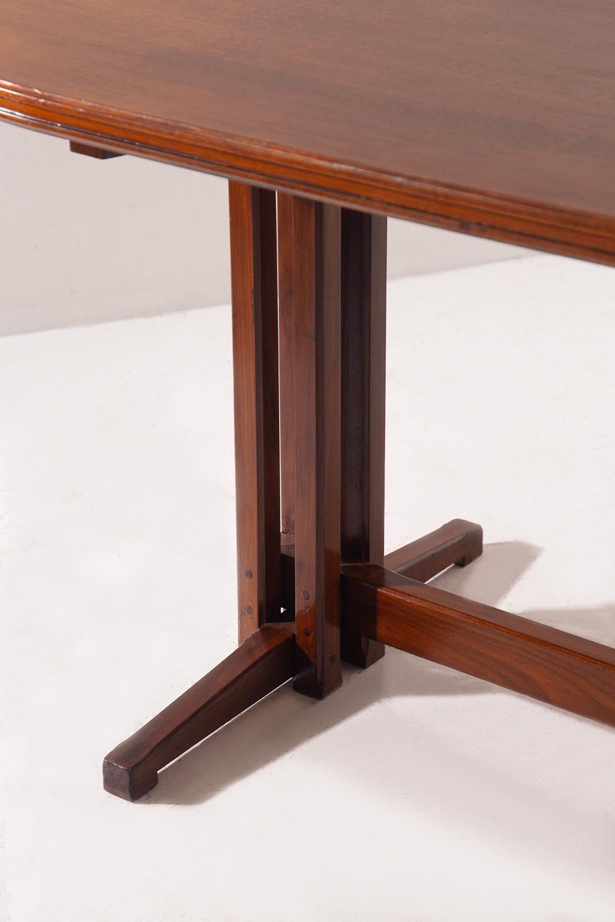 Dining table Ilmari Tapiovaara for La Permanente Mobili Cantù (Mitte des 20. Jahrhunderts) im Angebot