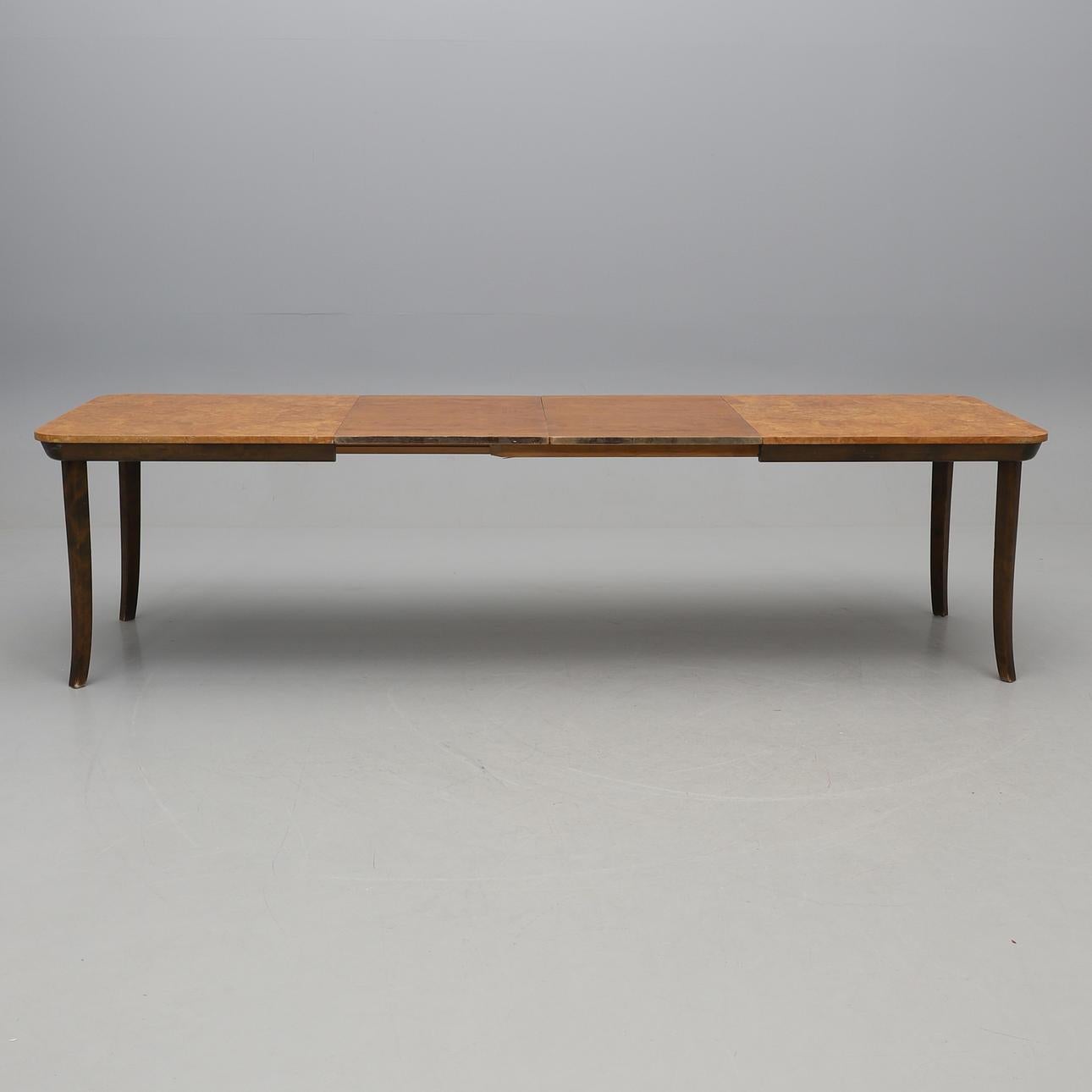 Table de salle à manger en ronce et hêtre par Axel Einar Hjorth, NK 1938, Swedish Modern. en vente 3