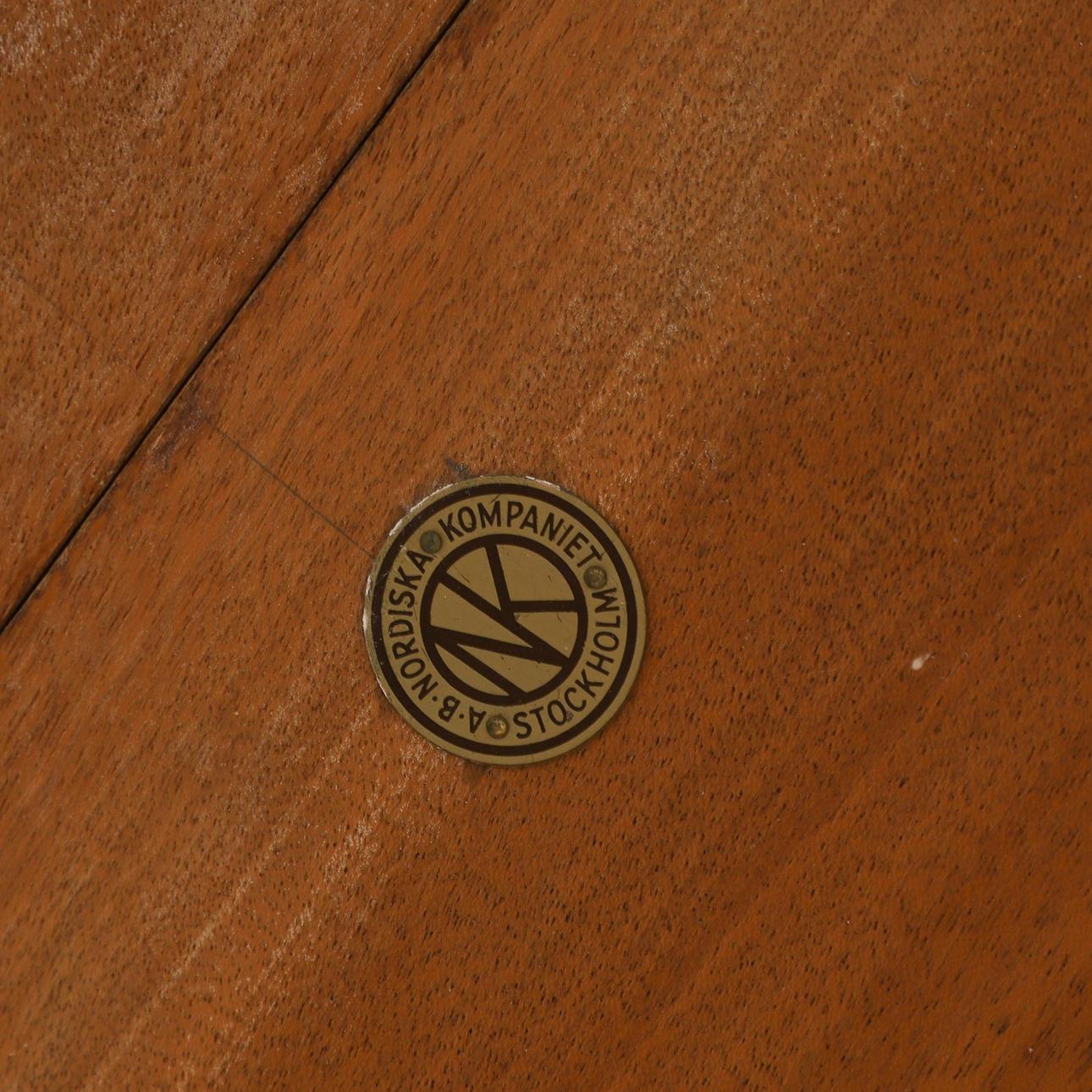 Table de salle à manger en ronce et hêtre par Axel Einar Hjorth, NK 1938, Swedish Modern. en vente 5