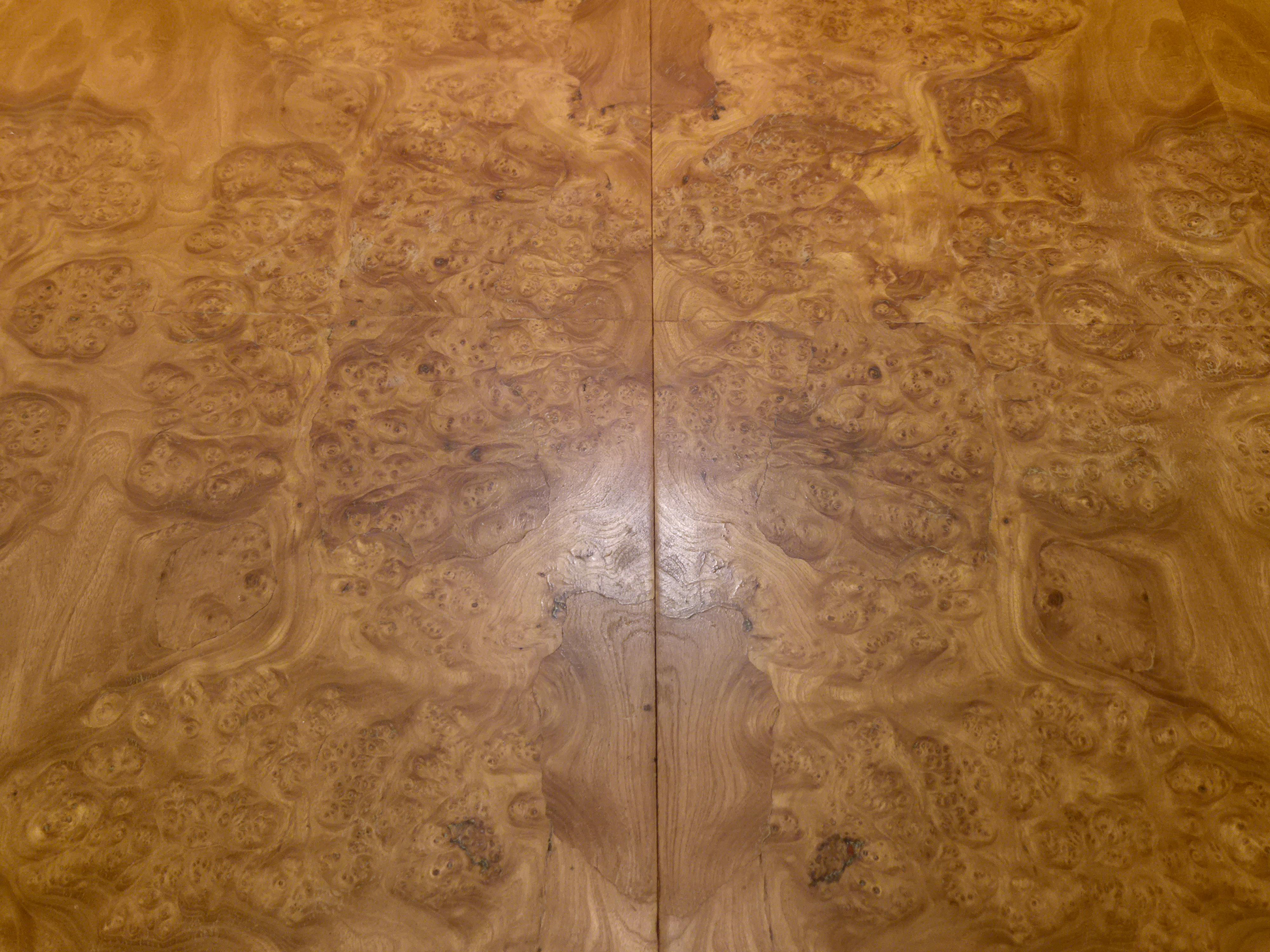 Scandinave moderne Table de salle à manger en ronce et hêtre par Axel Einar Hjorth, NK 1938, Swedish Modern. en vente