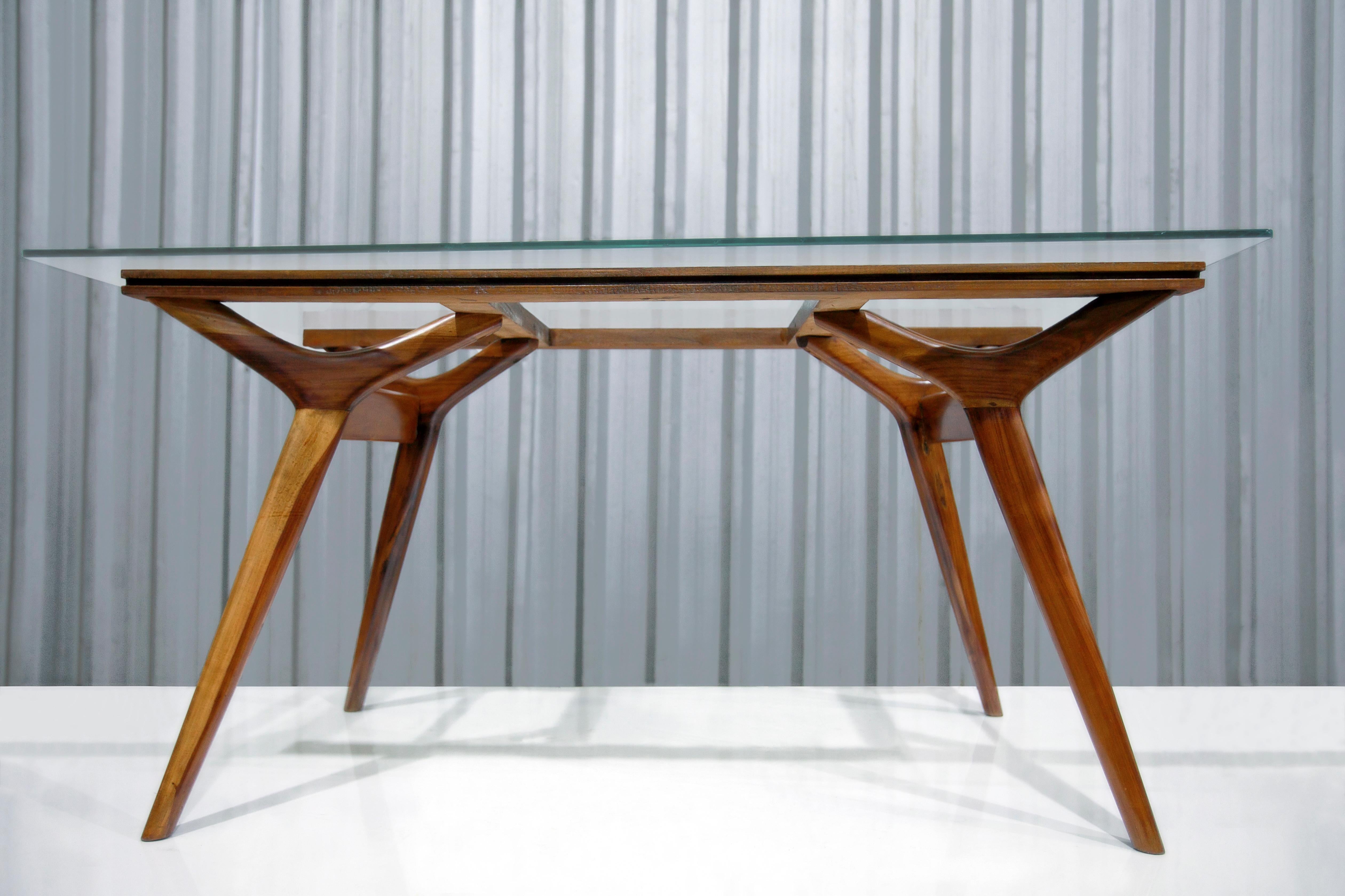 Mid-Century Modern Dining Table in Caviuna Hardwood & Glass by Forma Brazil, 1960s For Sale