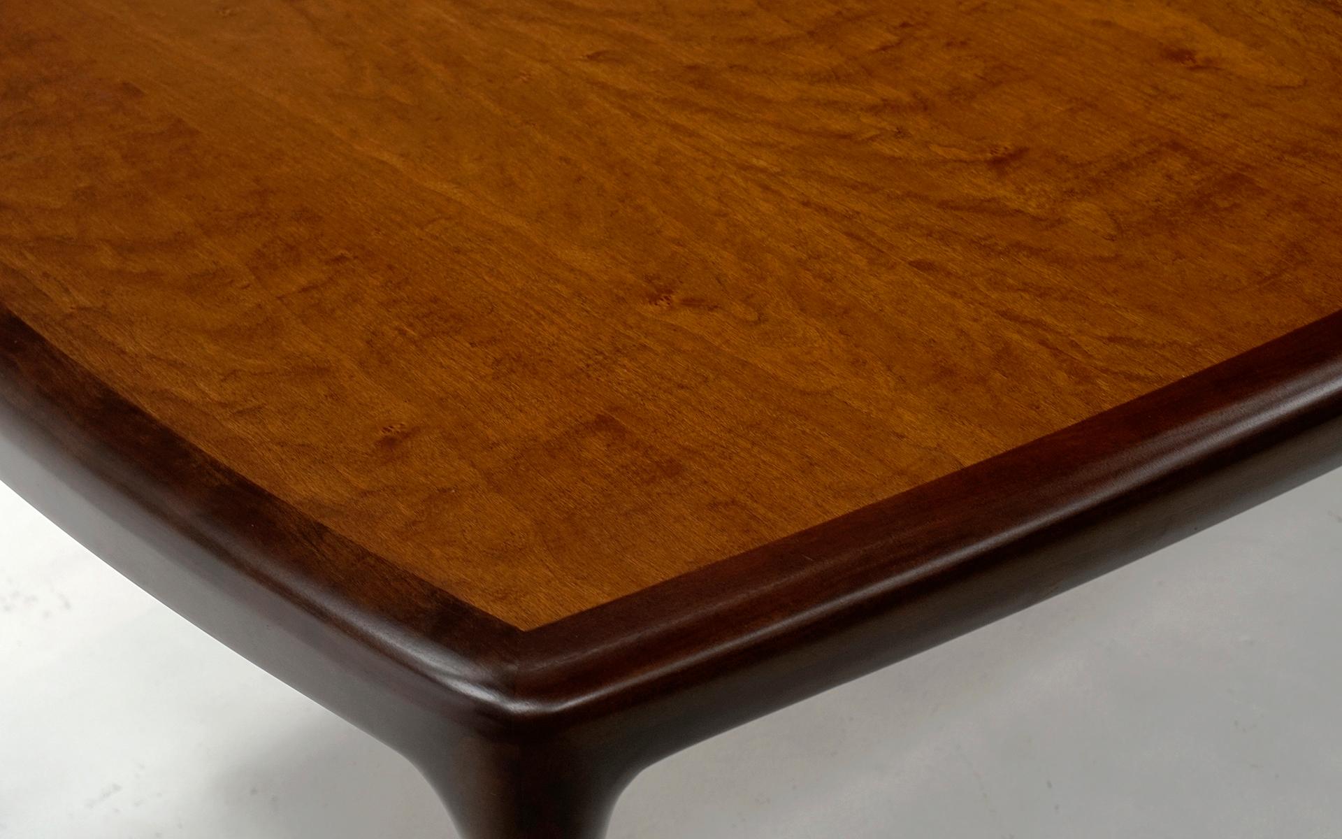Mid-20th Century Dining Table in Cherry by Edward Wormley for Dunbar, Expertly Refinished