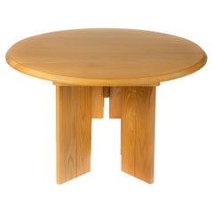 Dining table in elm by Maison Regain