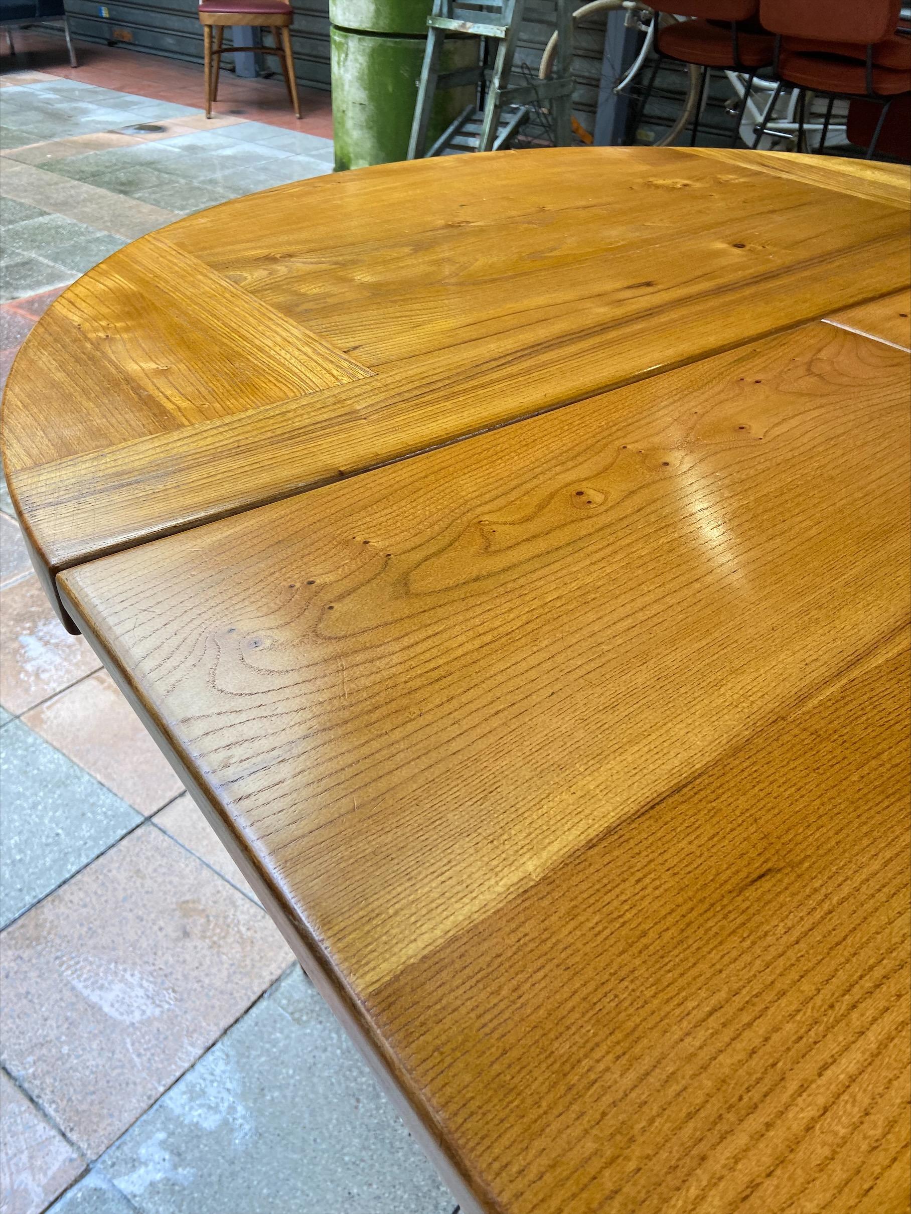 Dining Table in Elm Wood, Regain, 1972 For Sale 1