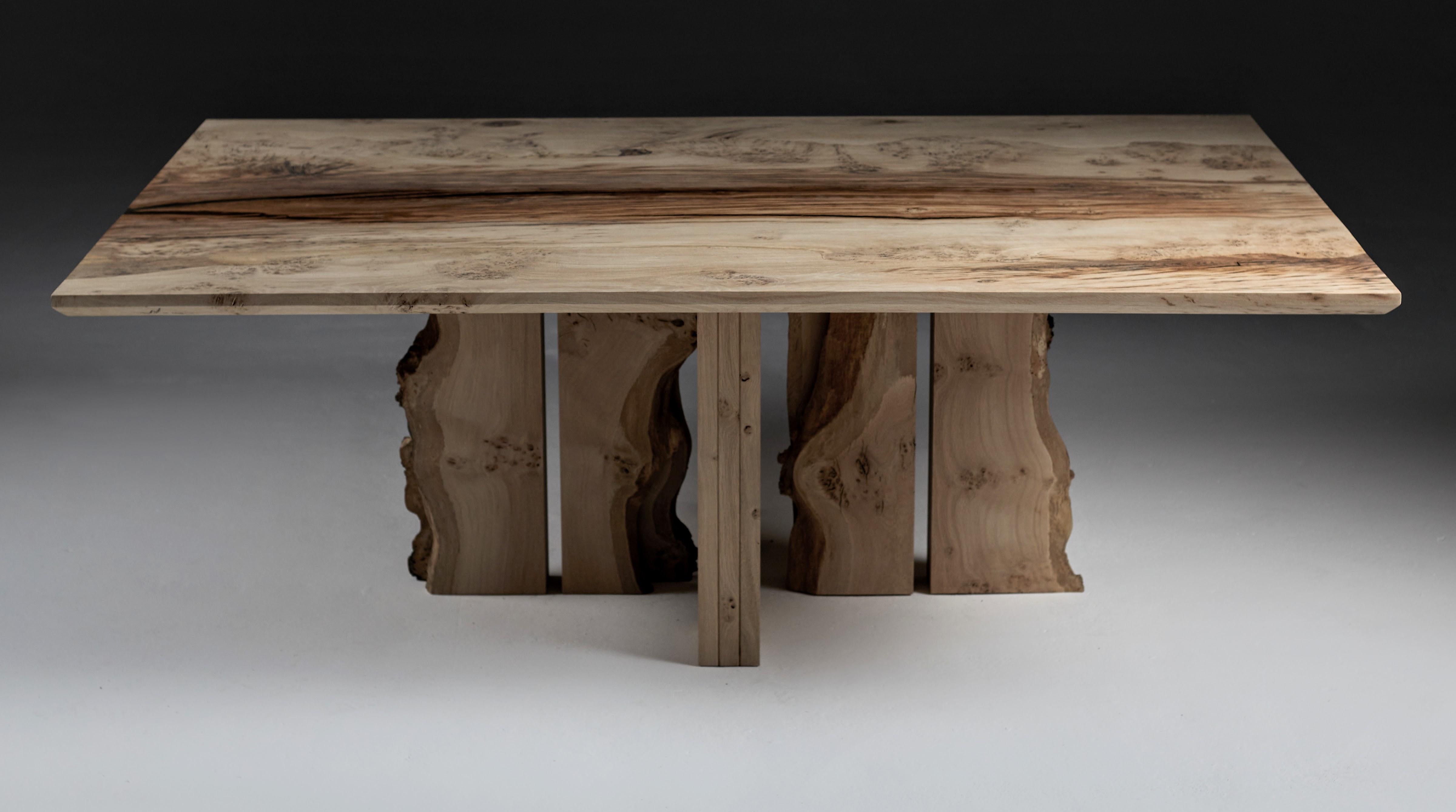 Dining Table in English Oak with inverted live edge centre legs  In New Condition For Sale In London, GB