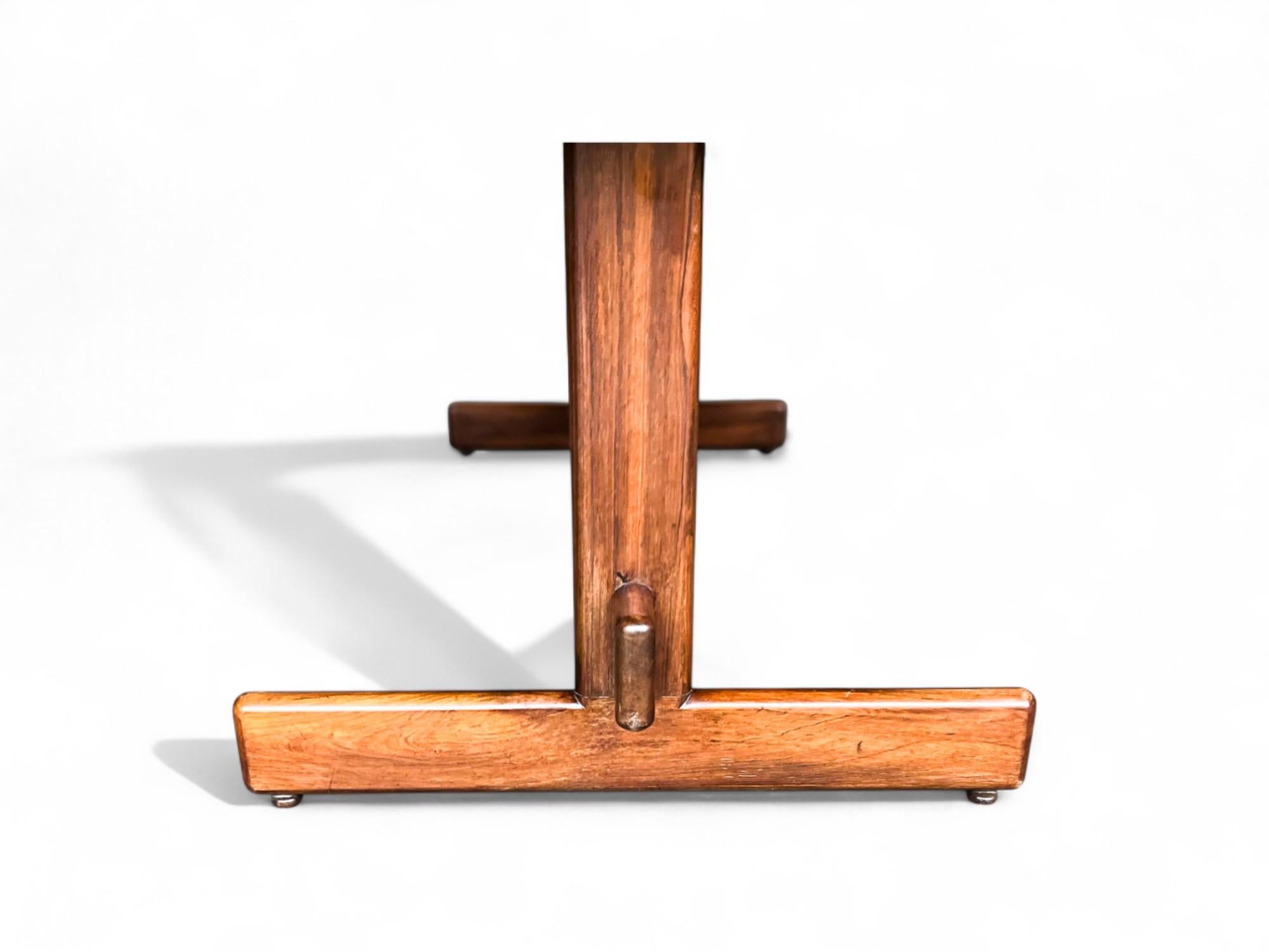 Mesa de comedor de madera de Jorge Jabour, c. 1960 en venta 7