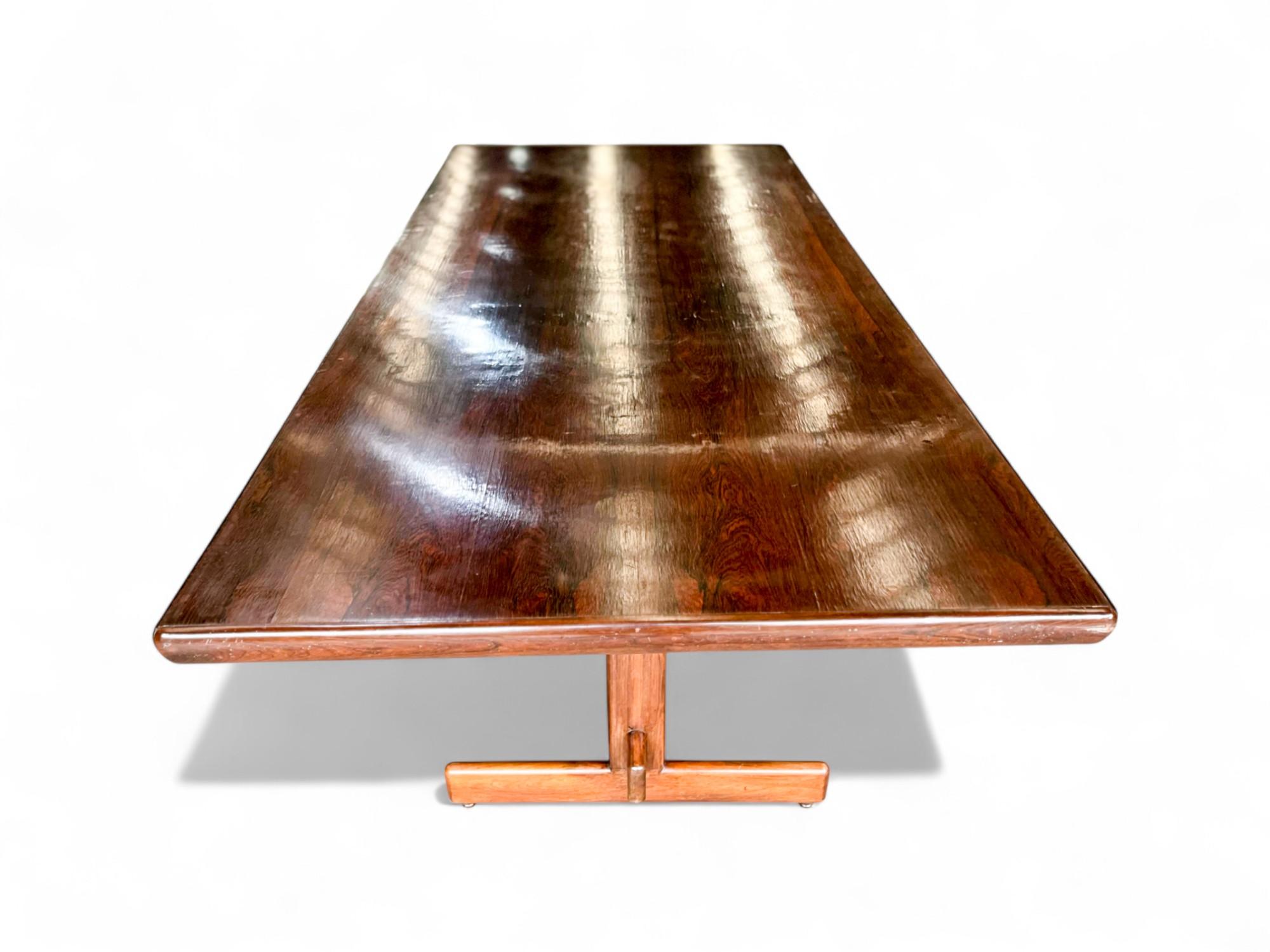 Mesa de comedor de madera de Jorge Jabour, c. 1960 en venta 9