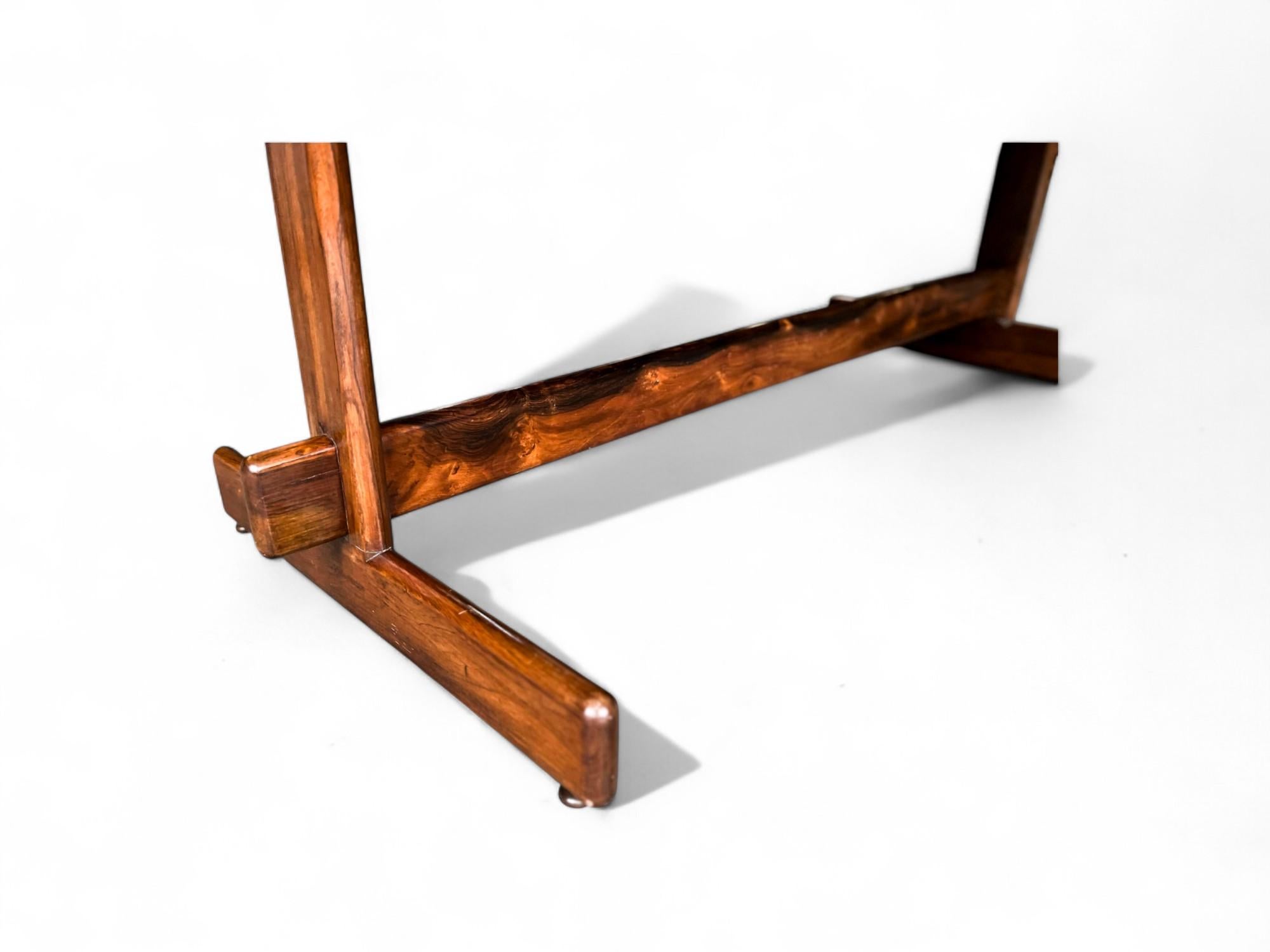 Mesa de comedor de madera de Jorge Jabour, c. 1960 en venta 10
