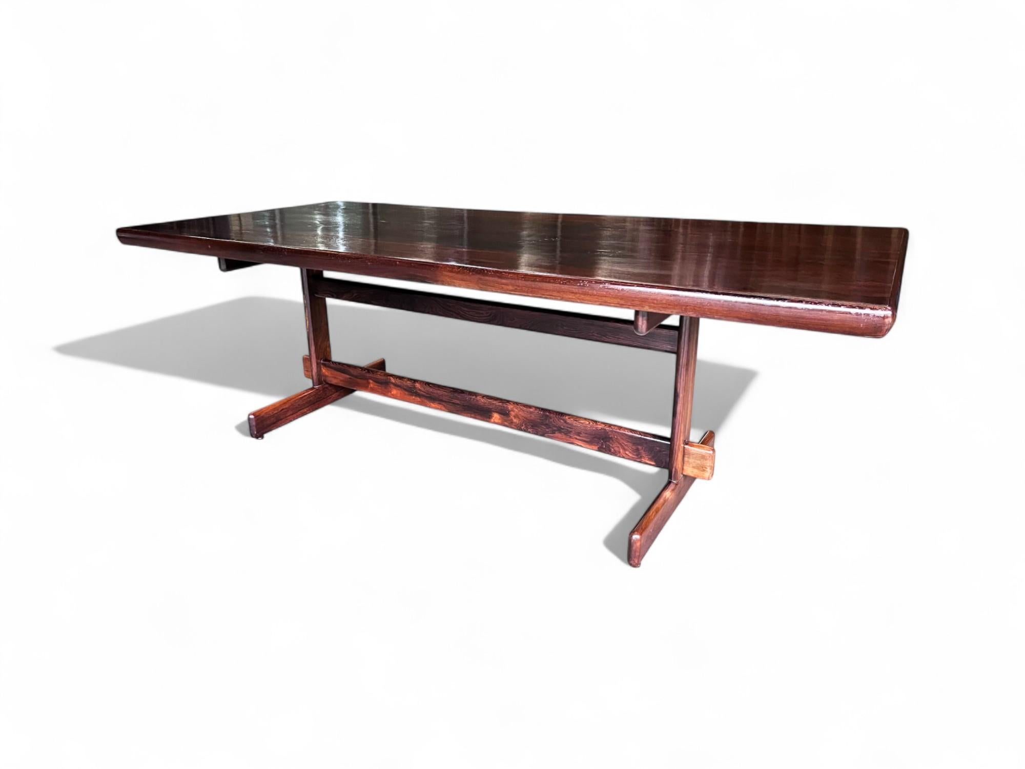 Mesa de comedor de madera de Jorge Jabour, c. 1960 en venta 2
