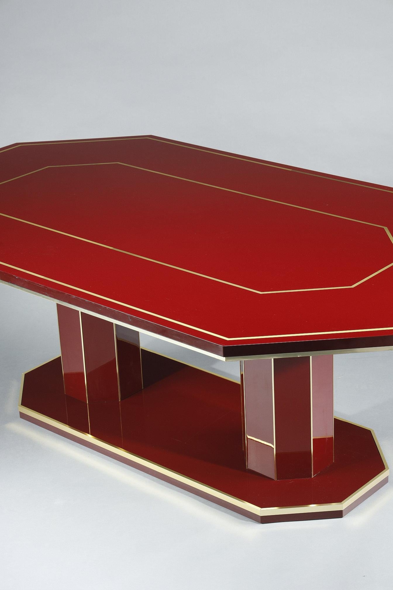Late 20th Century Dining table in lacquered wood and gilded brass, Designed by Paco Rabanne