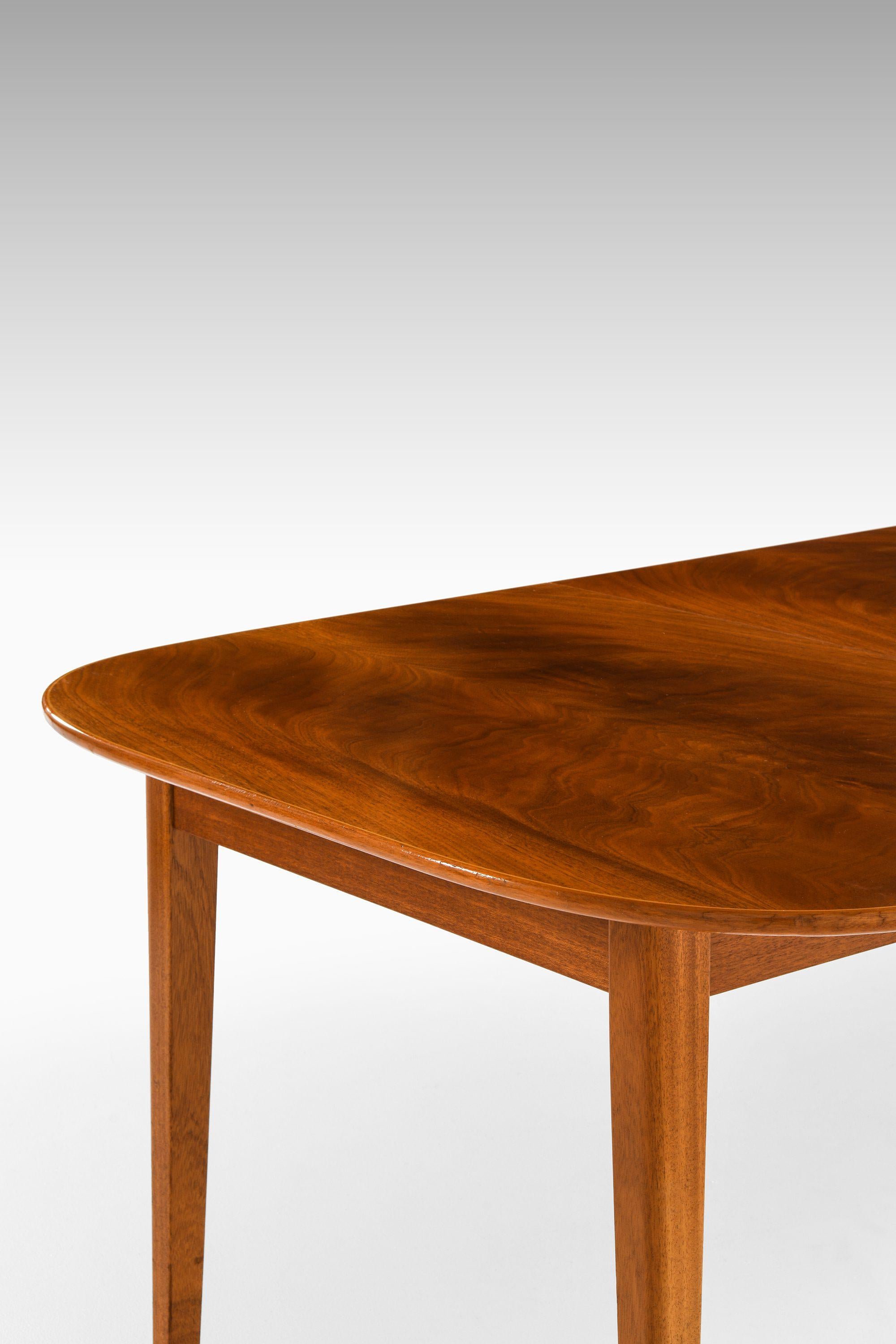 Table de salle à manger en acajou et buis de Josef Frank, 1938 1