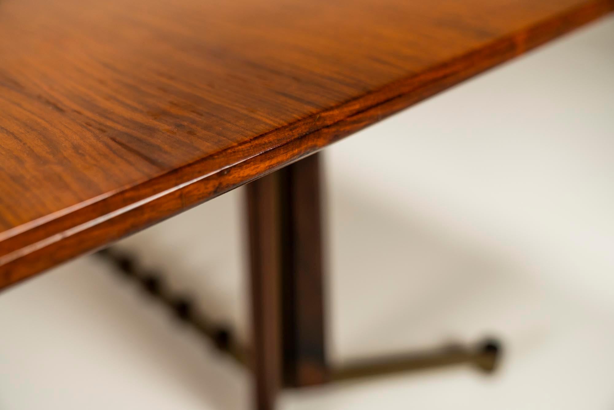 Dining Table in Mahogany, Rosewood and Brushed Brass, Italy, 1960s For Sale 1