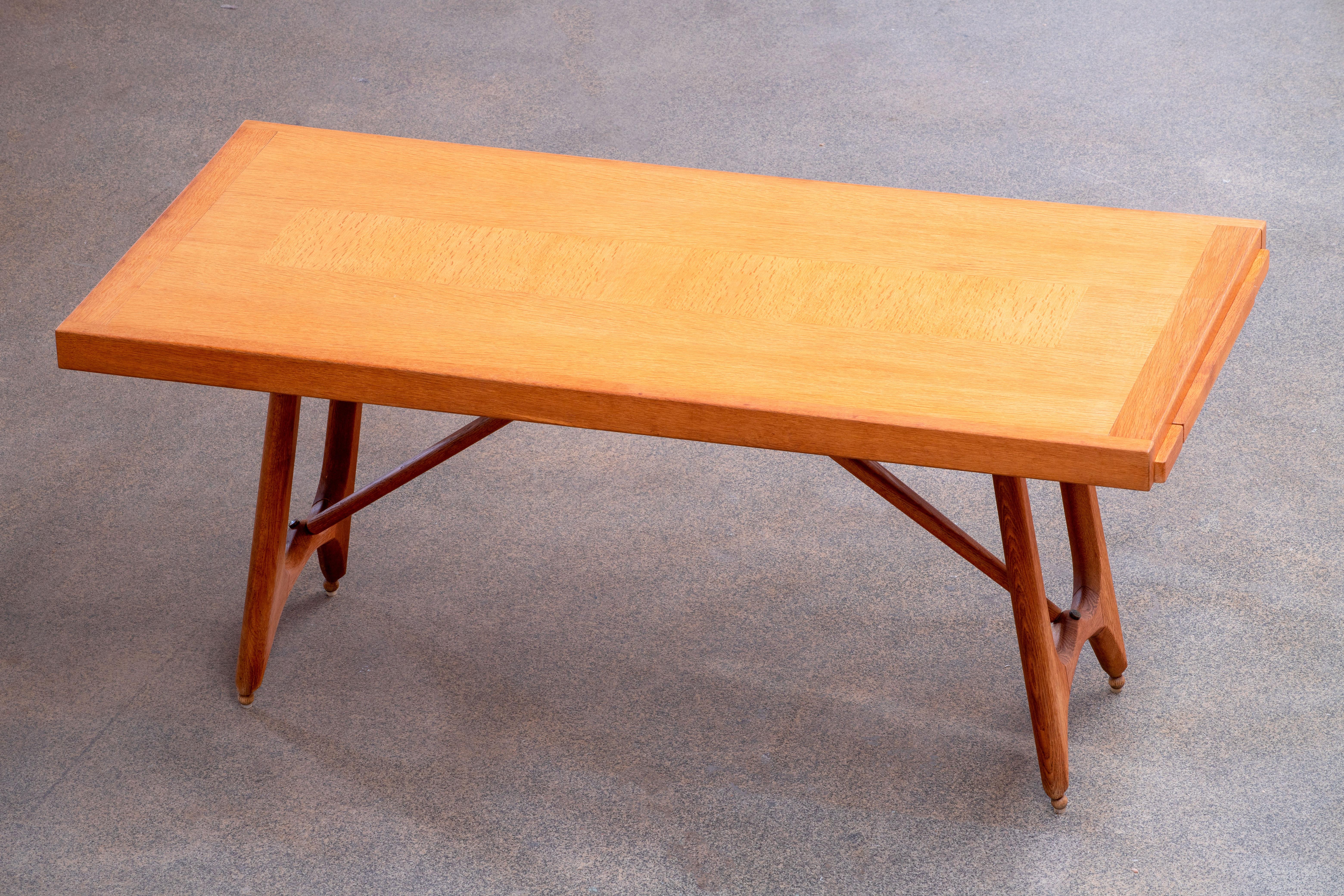 Dining Table, in Oak by Guillerme et Chambron for Votre Maison, France, 1965 For Sale 13
