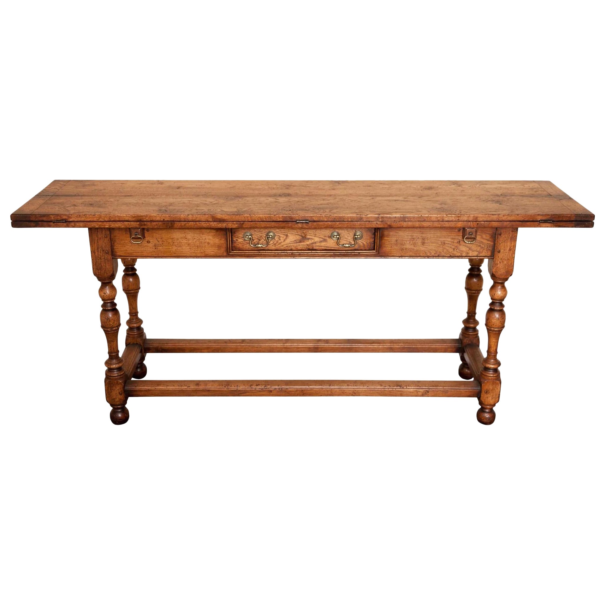 Esstisch in OAK, klappbare Blätter, Maßanfertigung. im Angebot