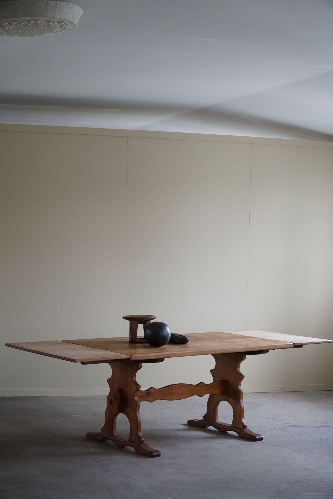 Table de salle à manger en Oak, Henning Kjærnulf, Danish Mid Century Modern, 1960s Bon état - En vente à Odense, DK