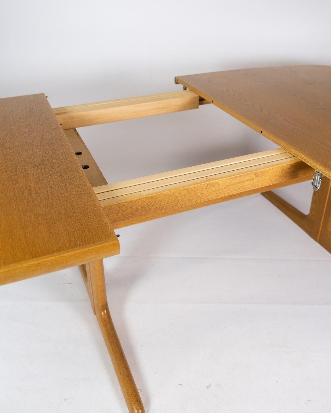 Scandinavian Modern Dining Table in Oak of Danish Design Manufactured by Skovby Furniture Factory For Sale