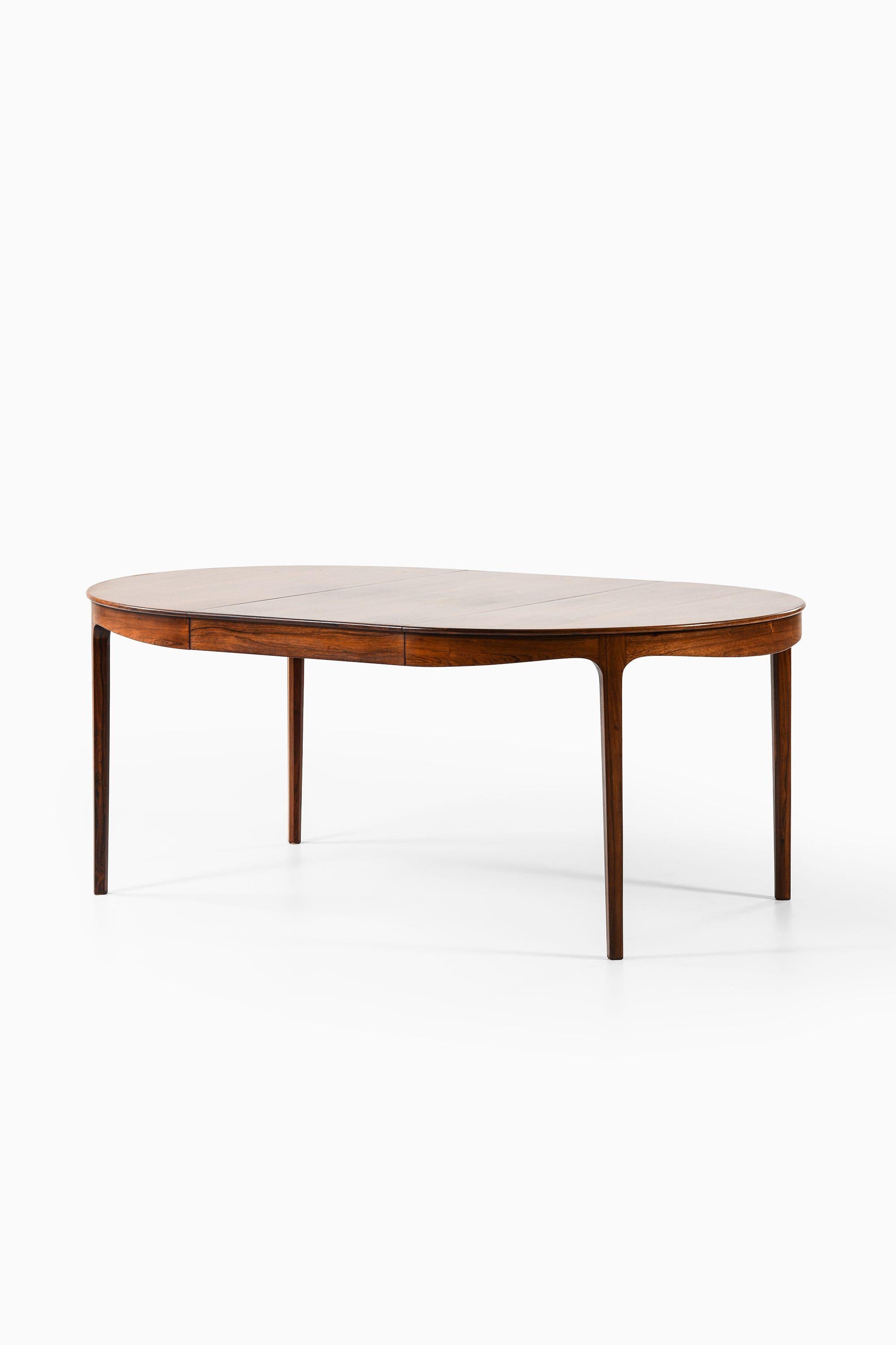 Danish Dining Table in Rosewood by Ole Wanscher, 1945 For Sale