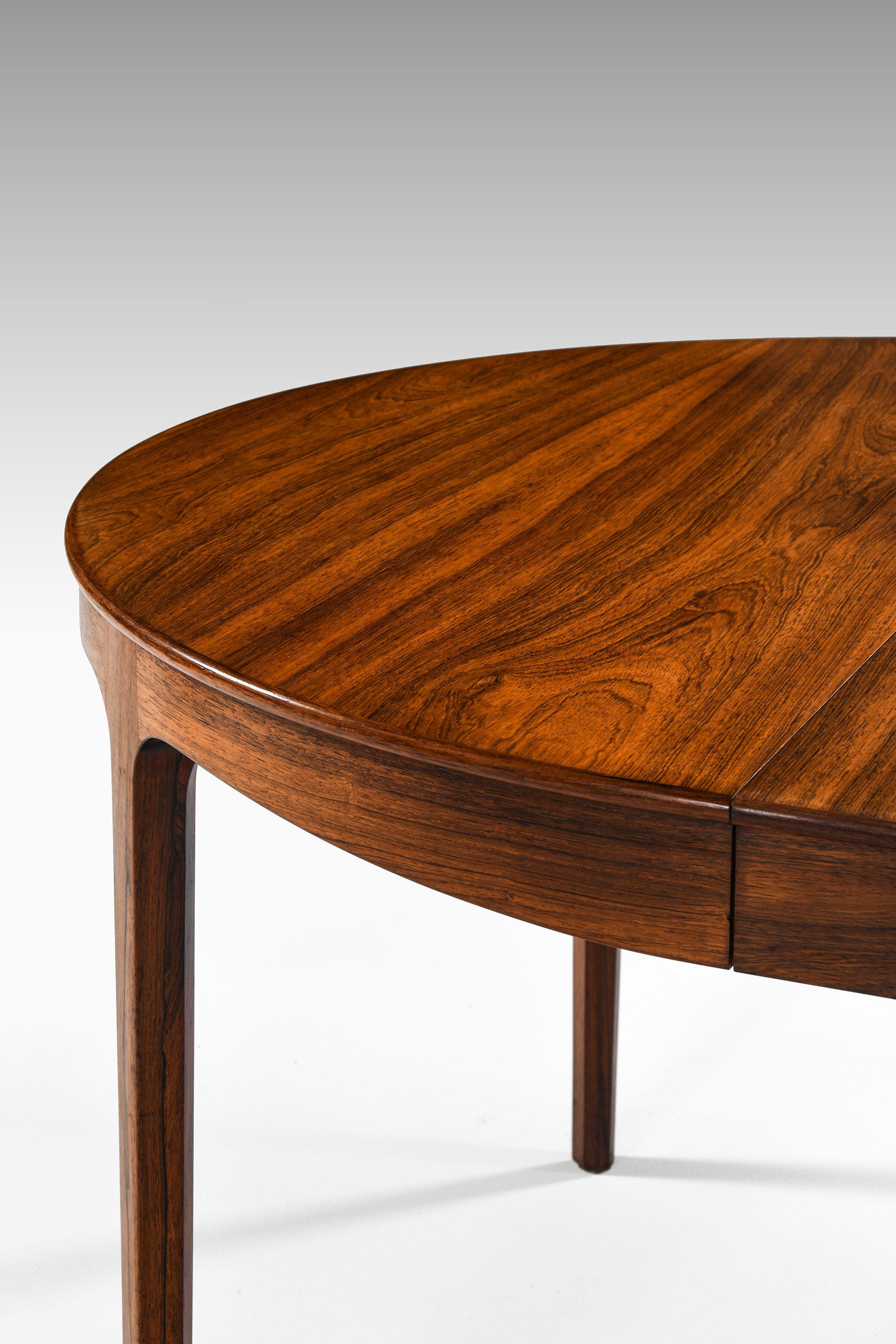 Dining Table in Rosewood by Ole Wanscher, 1945 For Sale 2