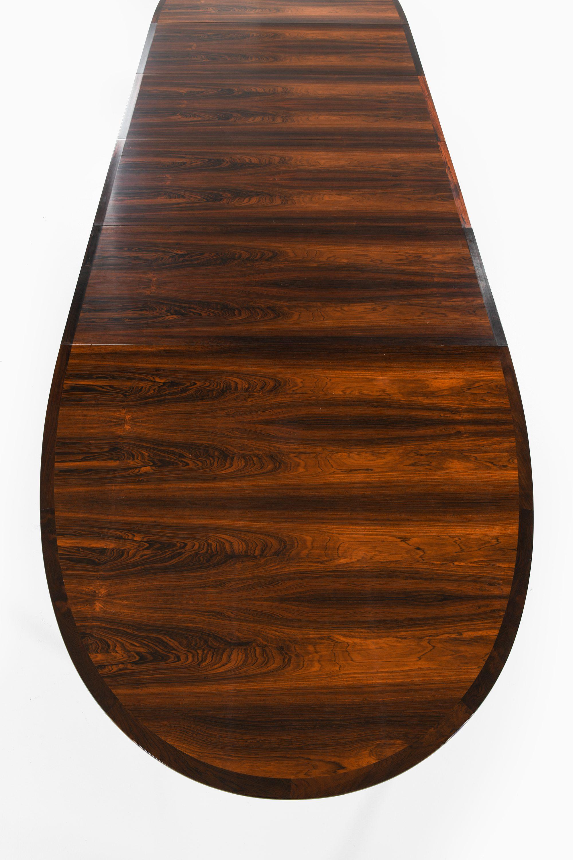 Norvégien Table de salle à manger en bois de rose par Torbjørn Afdal, années 1960 en vente