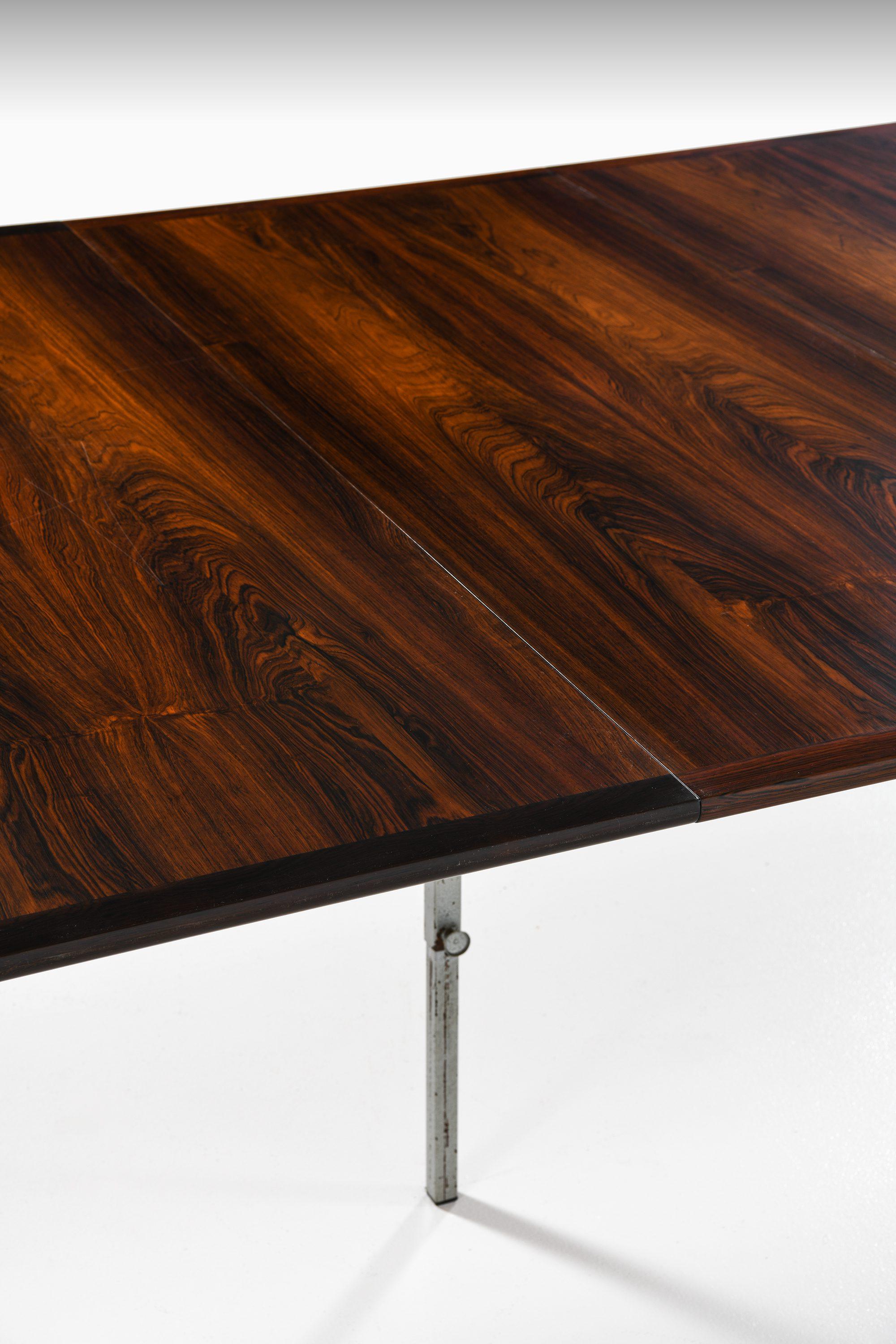 Table de salle à manger en bois de rose par Torbjørn Afdal, années 1960 Bon état - En vente à Limhamn, Skåne län