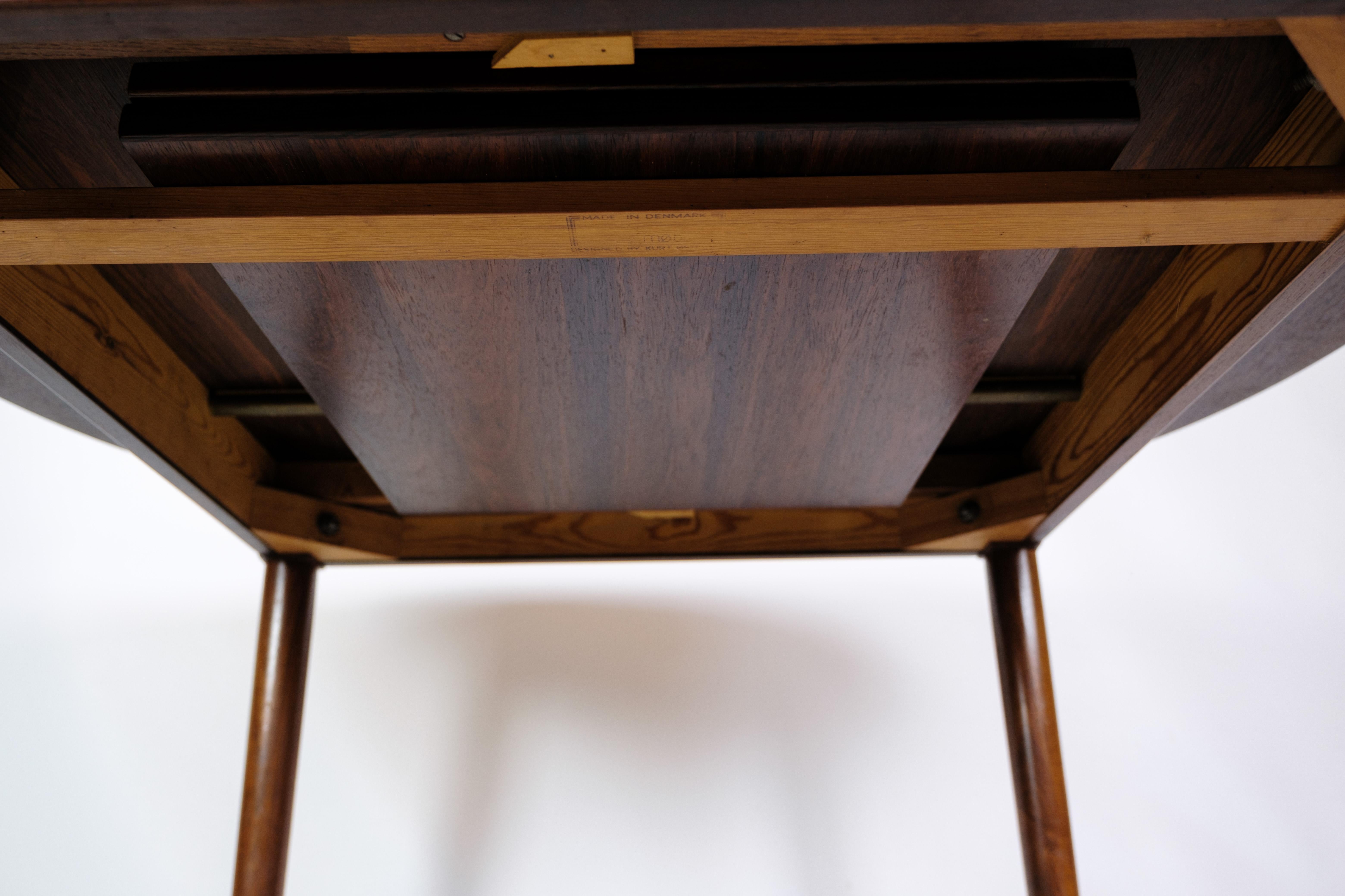 Dining Table in Rosewood of Danish Design from the 1960s For Sale 6
