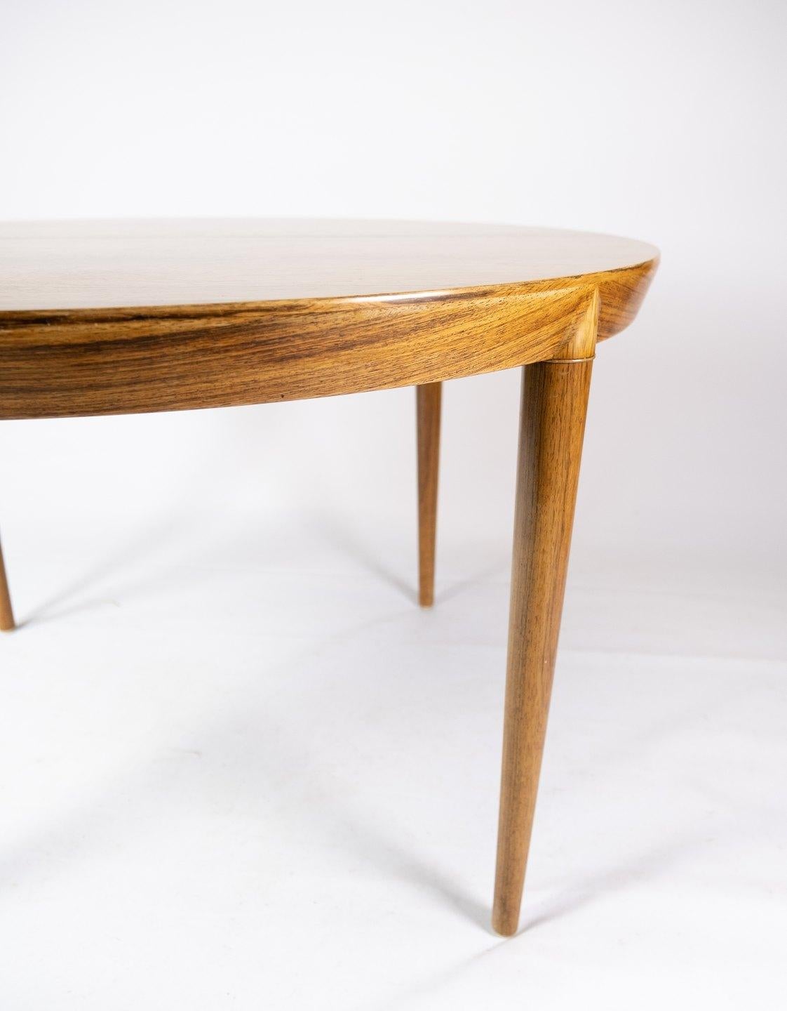 Scandinavian Modern Dining Table in Rosewood of Danish Design from the 1960s For Sale