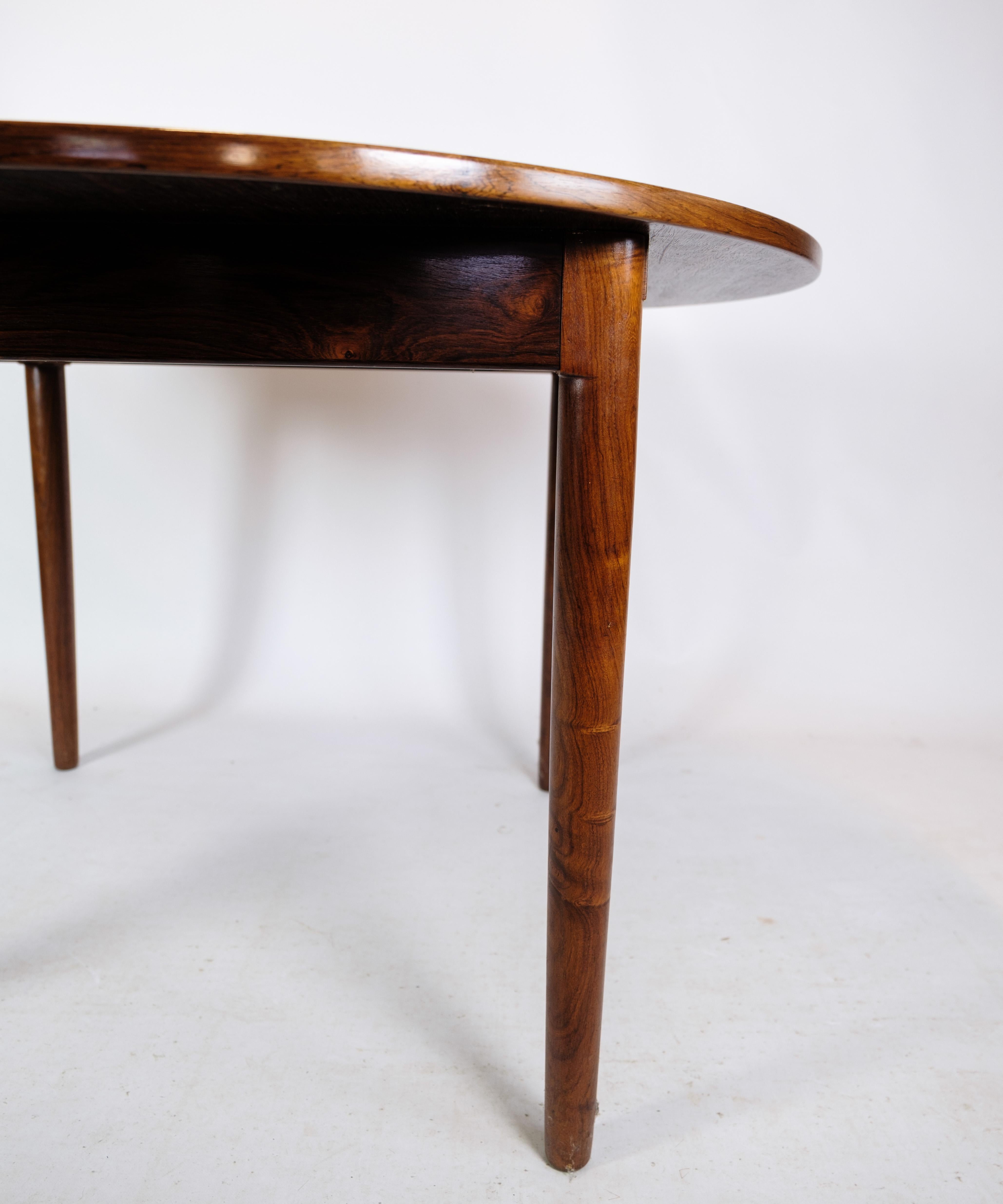 Dining Table in Rosewood of Danish Design from the 1960s In Good Condition For Sale In Lejre, DK
