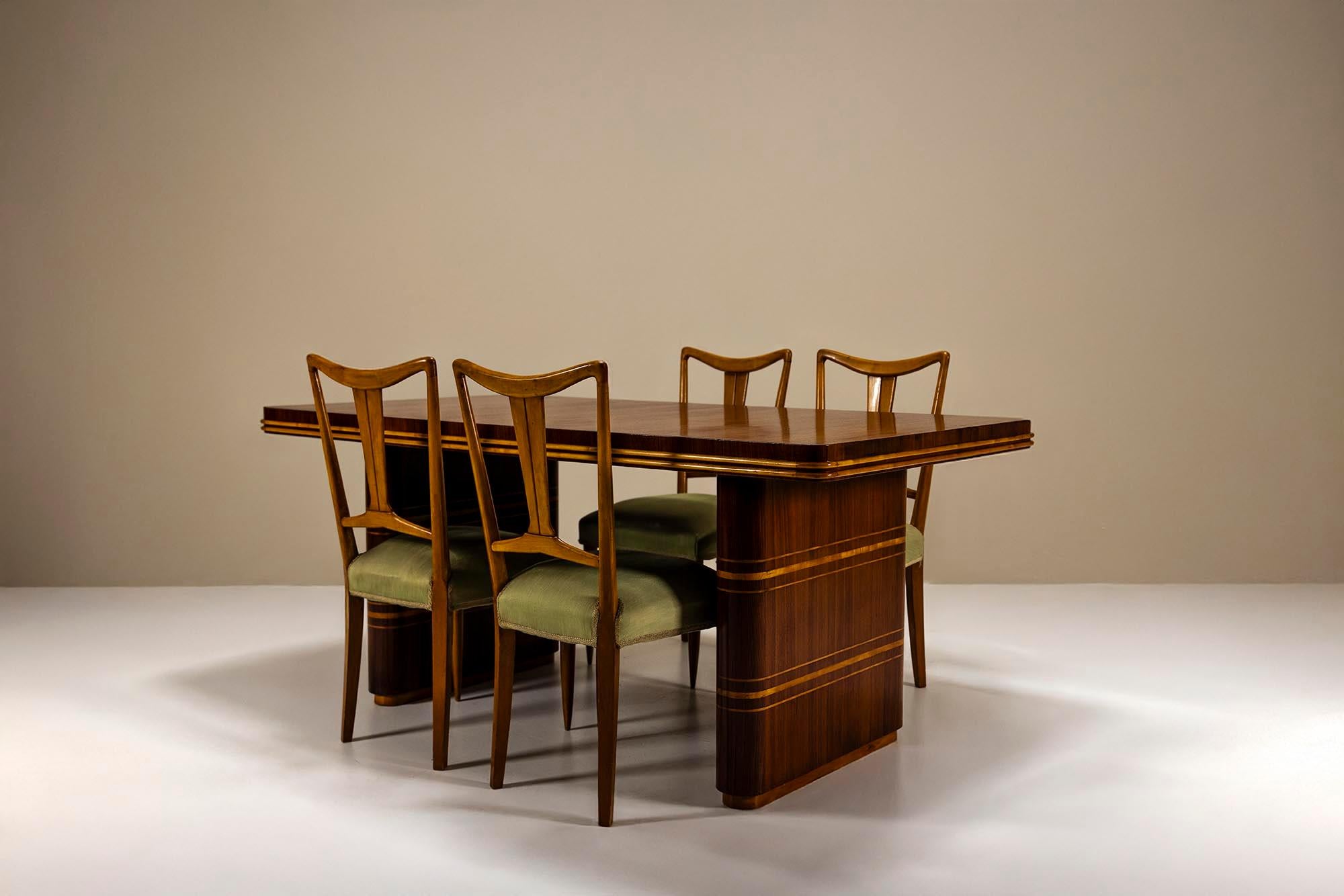 Placage Table de salle à manger en placage de bois de rose et détails en érable attribués à Osvaldo Borsani en vente