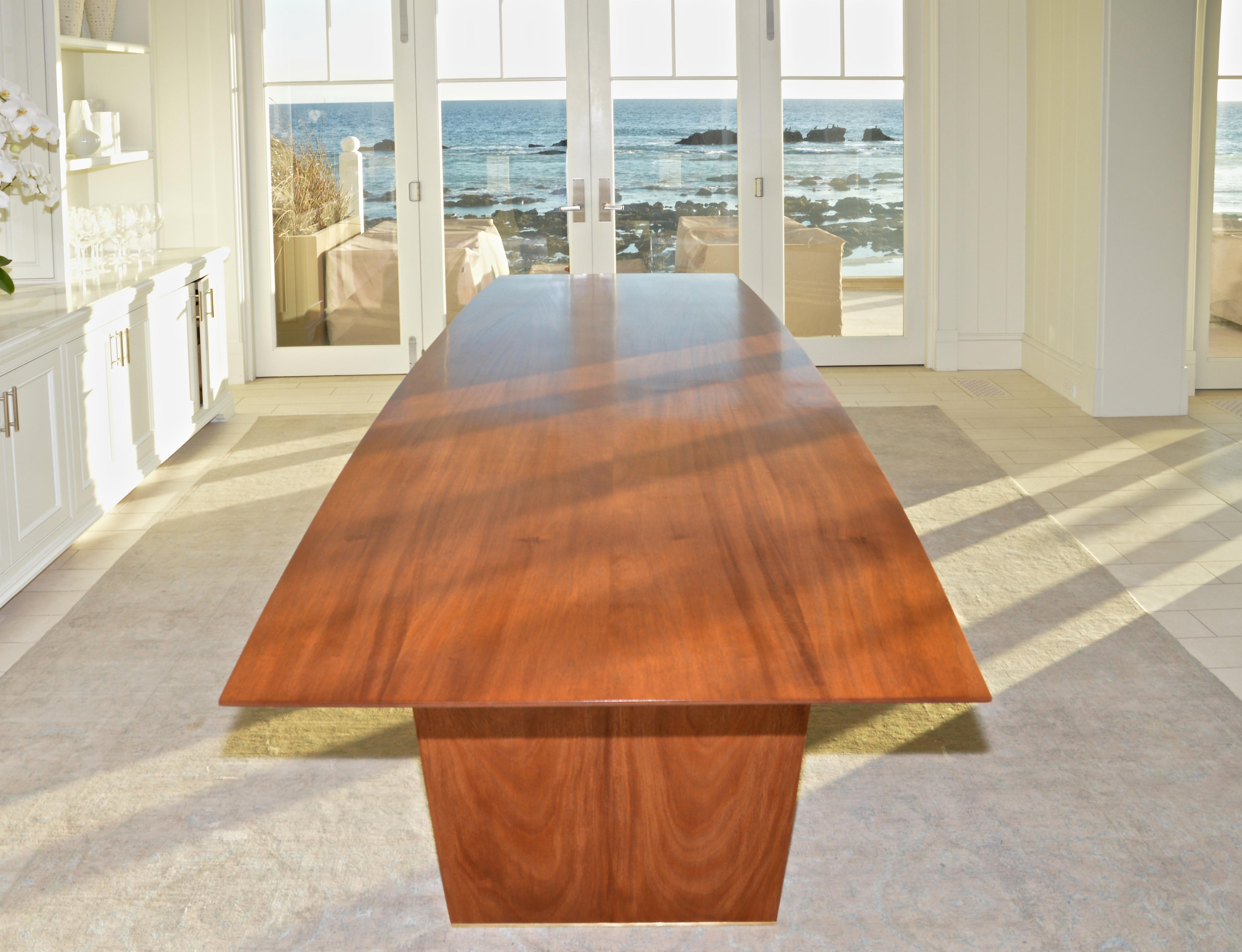 Mid-Century Modern Dining Table in Solid Bookmatched Mahogany, Custom Made by Petersen Antiques For Sale