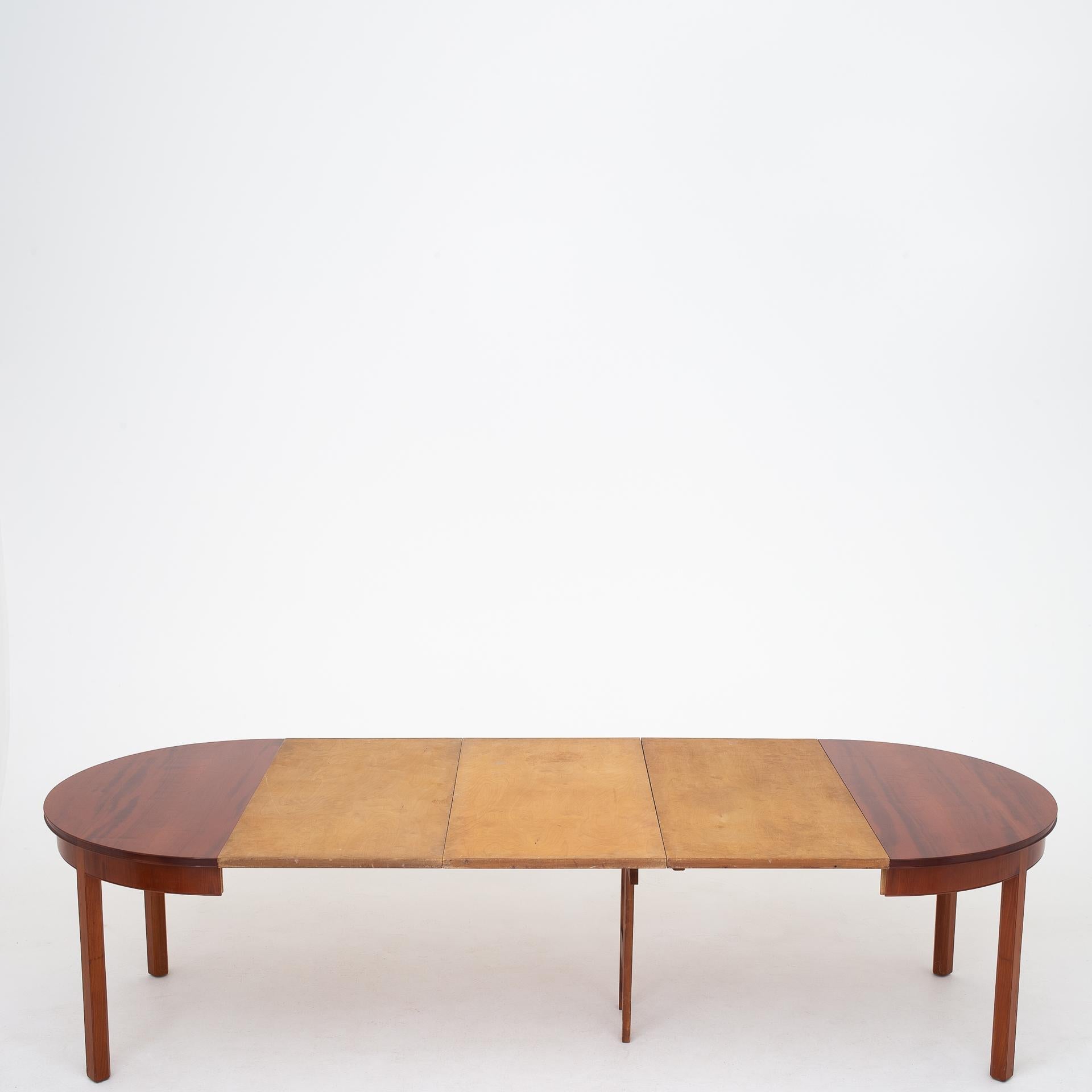 Dining table in solid mahogany by Jacob Kjær In Good Condition For Sale In Copenhagen, DK