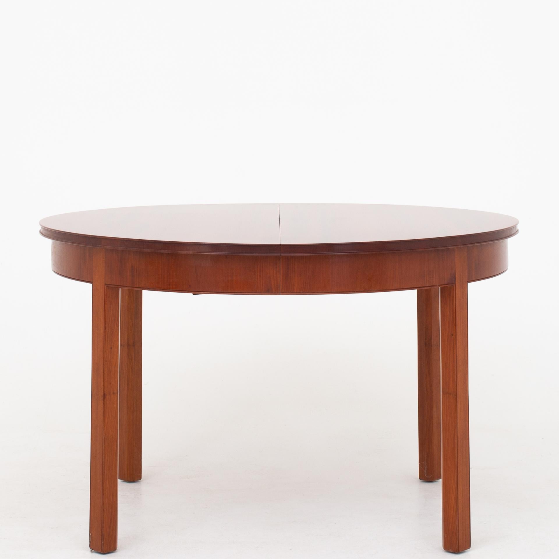 20th Century Dining table in solid mahogany by Jacob Kjær For Sale