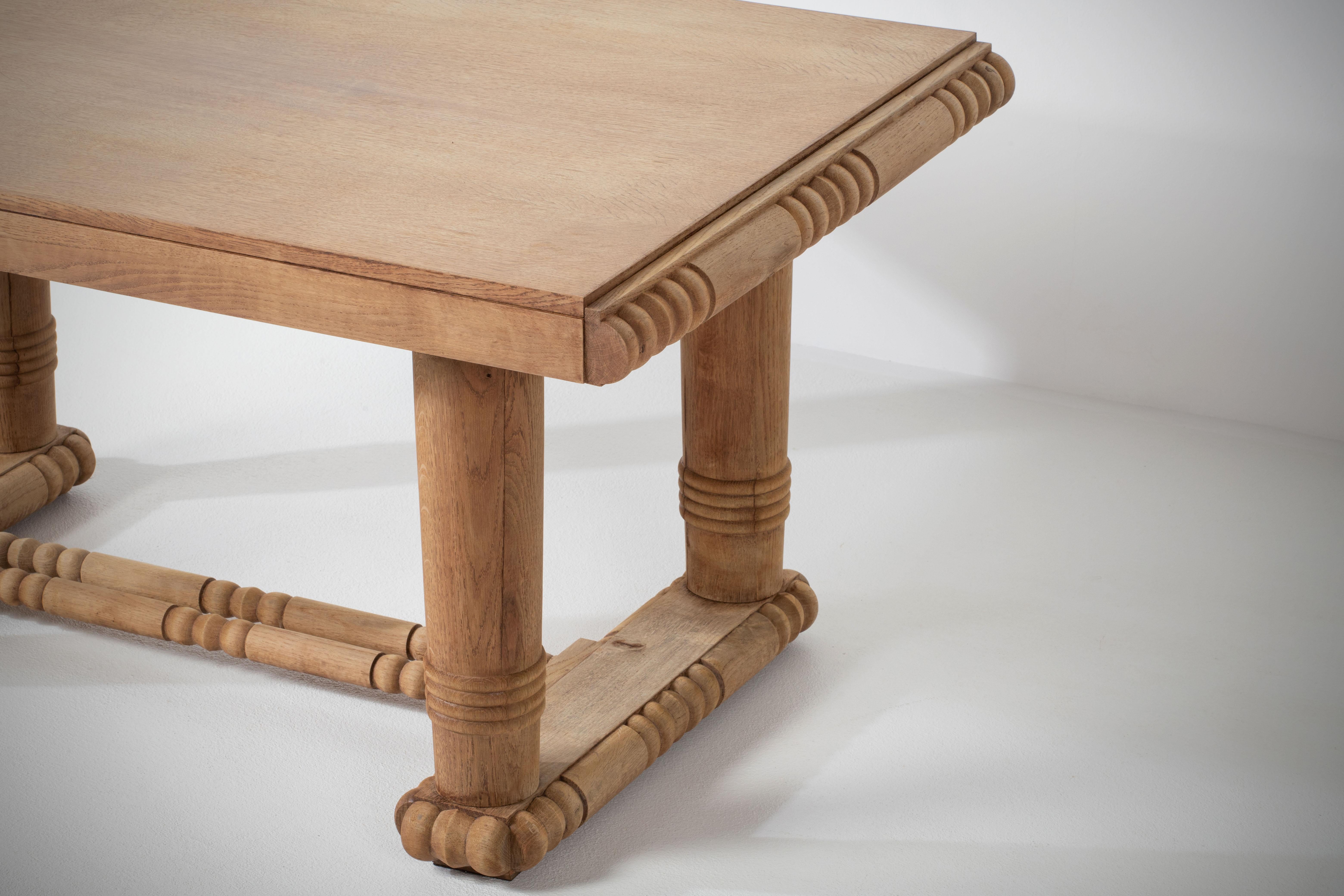 Dining Table in Solid Oak, France, 1940 For Sale 4