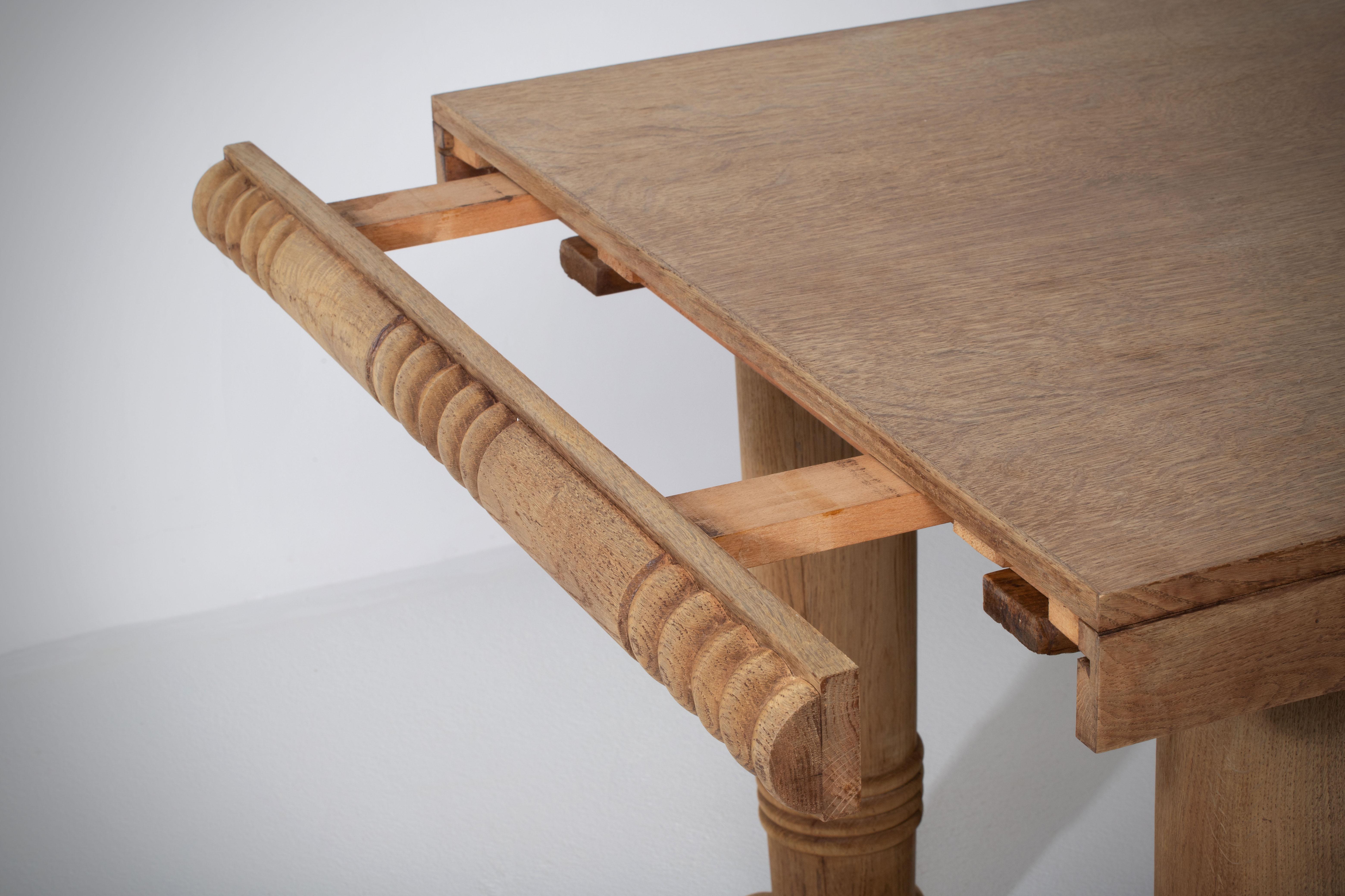 Dining Table in Solid Oak, France, 1940 For Sale 6
